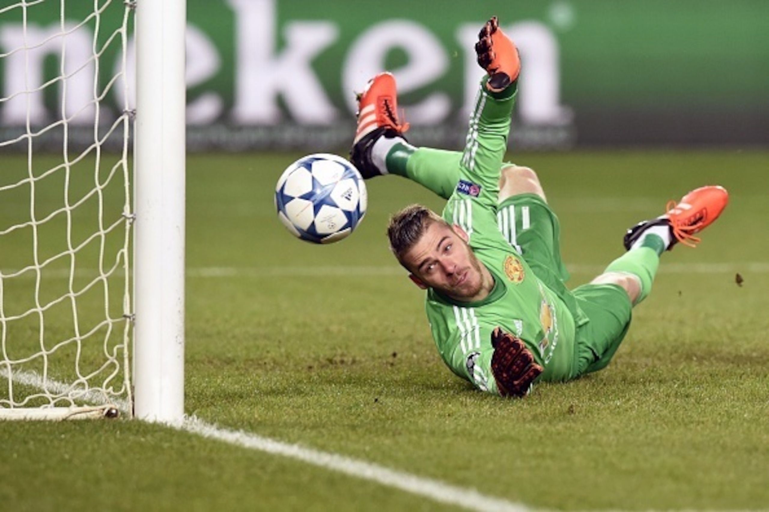 Manchester United's Spanish goalkeeper David De Gea fails to stop a goal during the UEFA Champions League group B football match between PFC CSKA Moscow and FC Manchester United at the Arena Khimki stadium outside Moscow on October 21, 2015. AFP PHOTO / Y