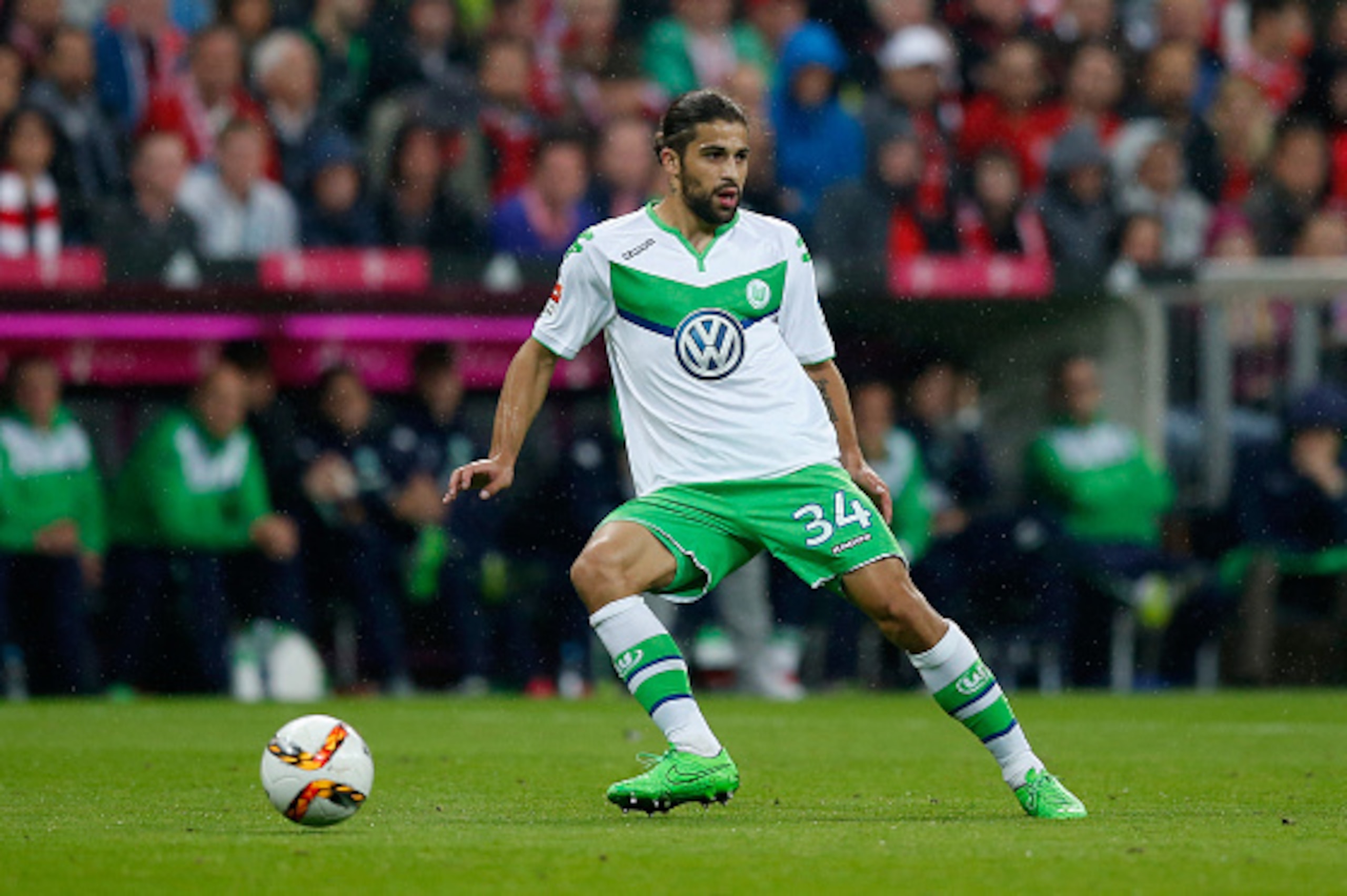 MUNICH, GERMANY - SEPTEMBER 22: Ricardo Rodriguez of Wolfsburg runs with the ball during the Bundesliga match between FC Bayern Muenchen and VfL Wolfsburg at Allianz Arena on September 22, 2015 in Munich, Germany. (Photo by Boris Streubel/Getty Images) MUNICH, GERMANY - SEPTEMBER 22: Ricardo Rodriguez of Wolfsburg runs with the ball during the Bundesliga match between FC Bayern Muenchen and VfL Wolfsburg at Allianz Arena on September 22, 2015 in Munich, Germany. (Photo by Boris Streubel/Getty Images)