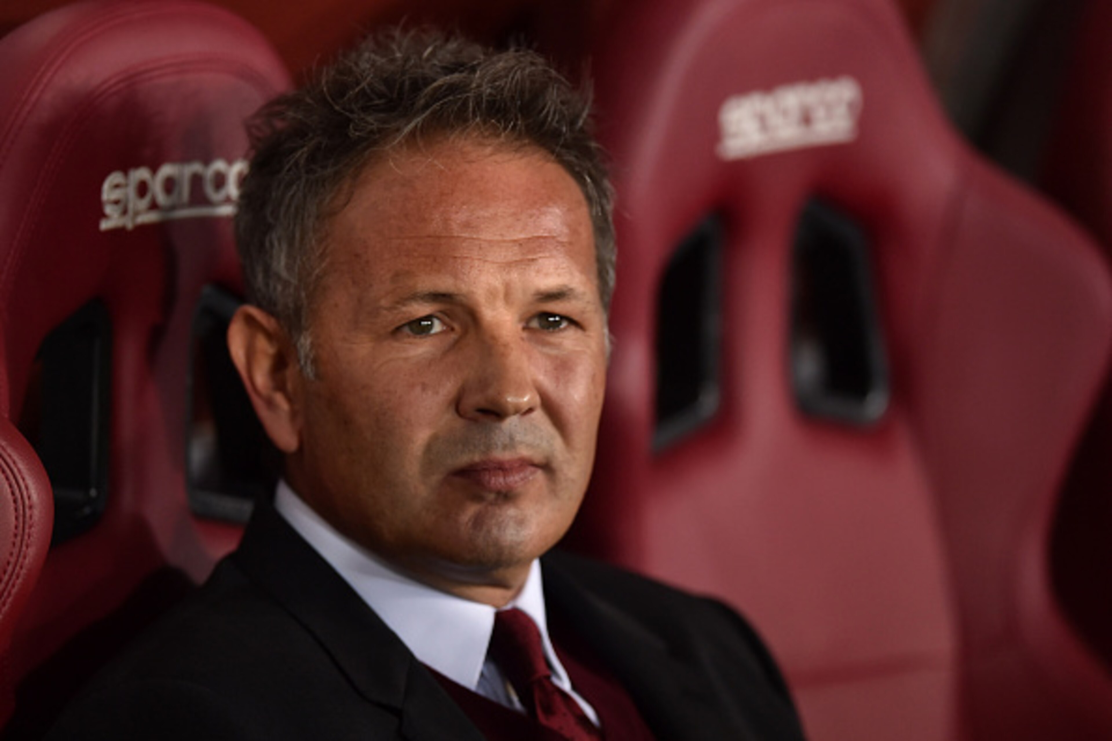TURIN, ITALY - OCTOBER 17:  AC Milan head coach Sinisa Mihajlovic looks on prior to the Serie A match between Torino FC and AC Milan at Stadio Olimpico di Torino on October 17, 2015 in Turin, Italy.  (Photo by Valerio Pennicino/Getty Images)