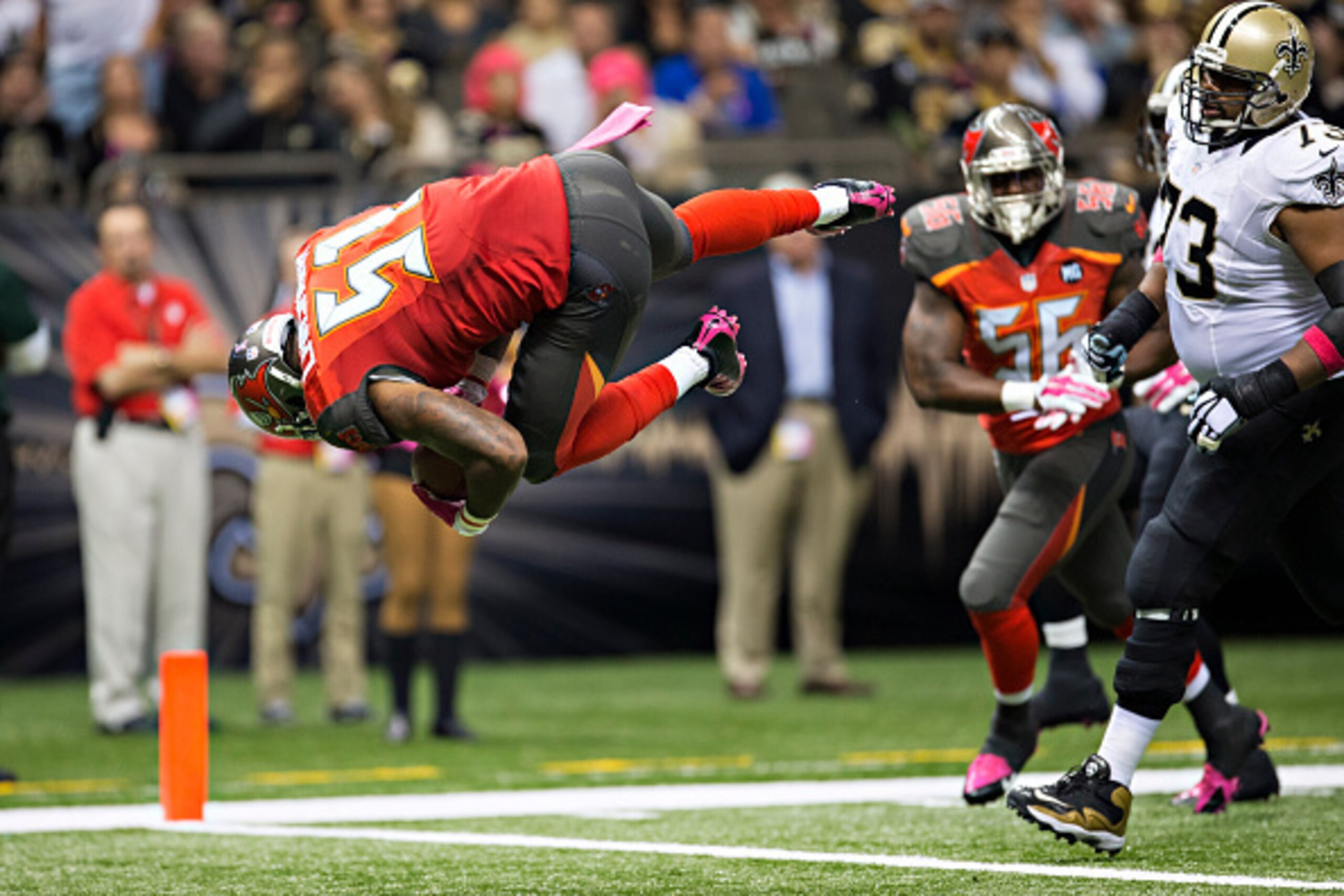 NEW ORLEANS, LA - OCTOBER 5:  Danny Lansanah #51 of the Tampa Bay Buccaneers returns a interception for a touchdown against the New Orleans Saints at Mercedes-Benz Superdome on October 5, 2014 in New Orleans, Louisiana.  The Saints defeated the Buccaneers
