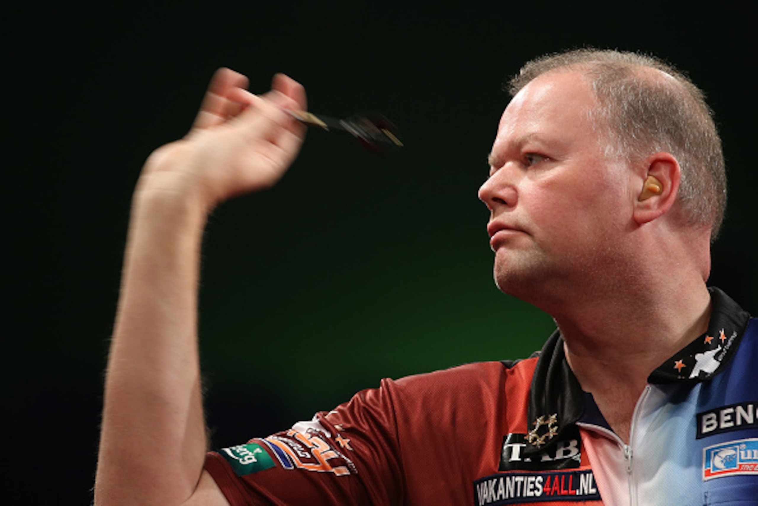 AUCKLAND, NEW ZEALAND - AUGUST 28:  Raymond van Barneveld of the Netherlands takes a shot during the Auckland Darts Masters at The Trusts Arena on August 28, 2015 in Auckland, New Zealand.  (Photo by Fiona Goodall/Getty Images)