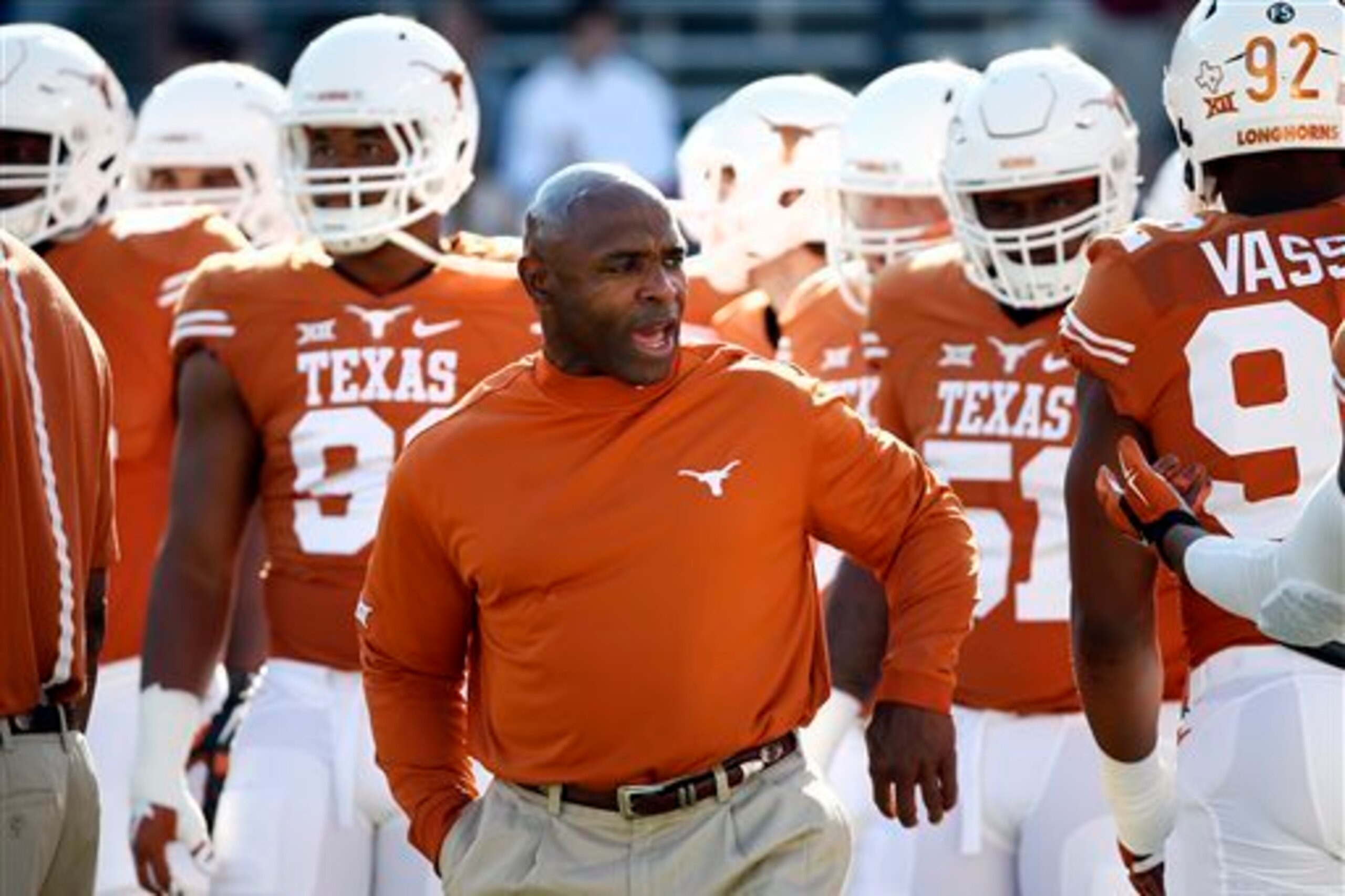 Could Charlie Strong bolt Texas for Miami and less pressure this winter?