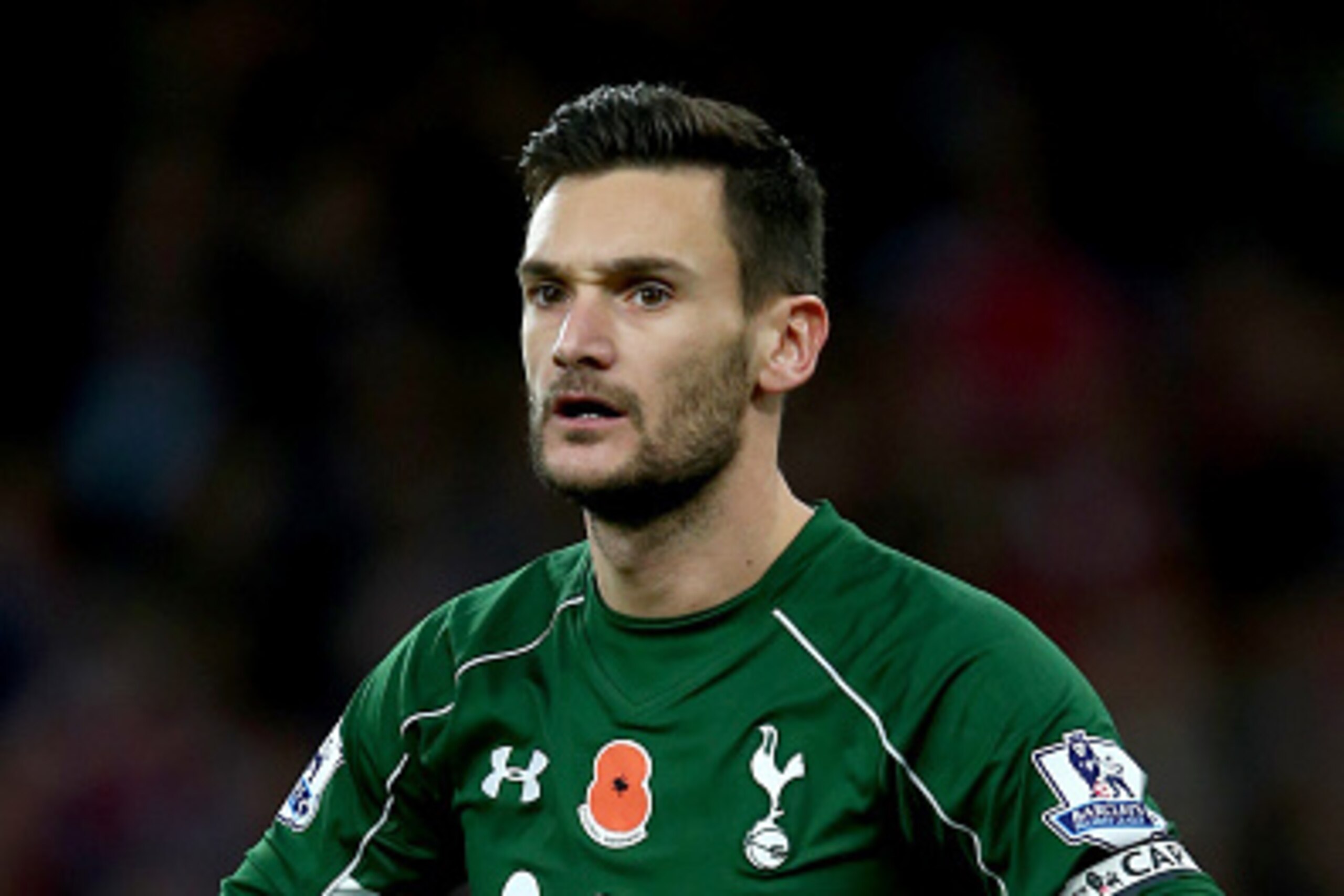 LONDON, ENGLAND - NOVEMBER 08:  Hugo Lloris of Spurs during the Barclays Premier League match between Arsenal and Tottenham Hotspur at the Emirates Stadium on November 8, 2015 in London, England.  (Photo by Clive Rose/Getty Images)