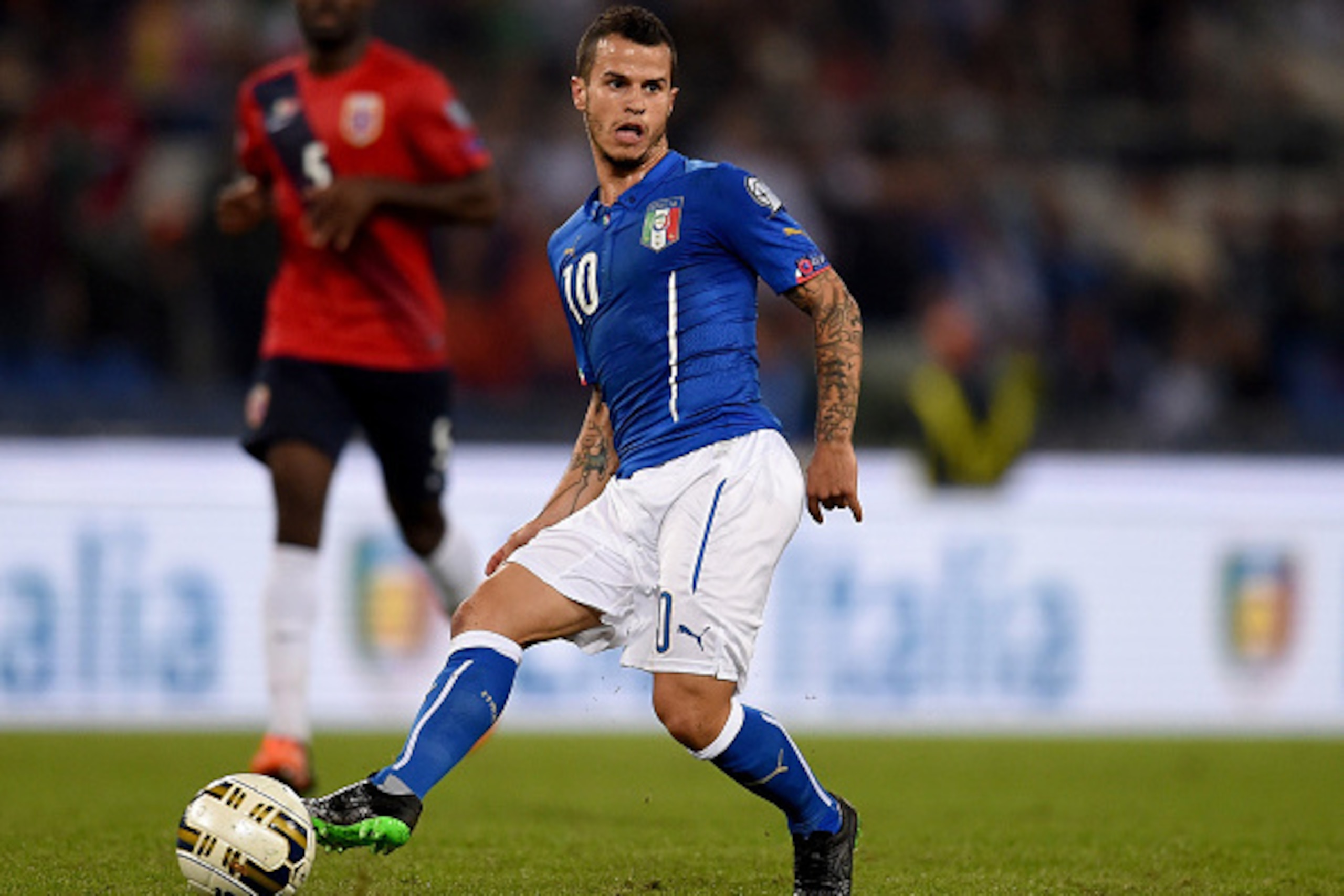 ROME, ITALY - OCTOBER 13:  Sebastian Giovinco of Italy in action during the UEFA EURO 2016 Qualifier between Italy and Norway at Olimpico Stadium on October 13, 2015 in Rome, Italy.  (Photo by Claudio Villa/Getty Images)