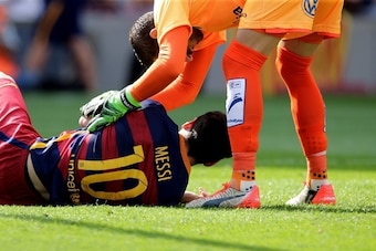 Lionel Messi of FC Barcelona, Javi Varas of Las Palmas during the Primera Division match between FC Barcelona and Las Palmas on September 26, 2015 at Camp Nou stadium in Barcelona, Spain.(Photo by VI Images via Getty Images)