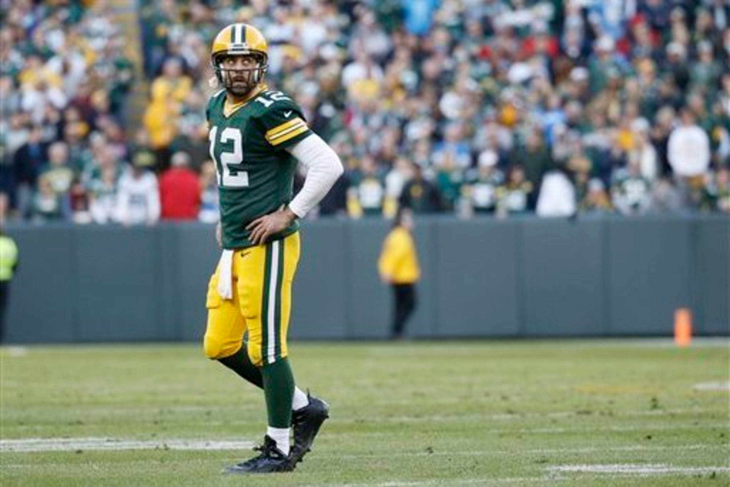 Aaron Rodgers and the Packers look to snap a three-game losing streak in Week 11's meeting with the Vikings.