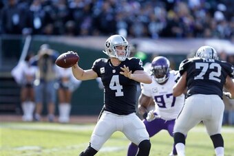 Derek Carr continues to produce at an elite clip.