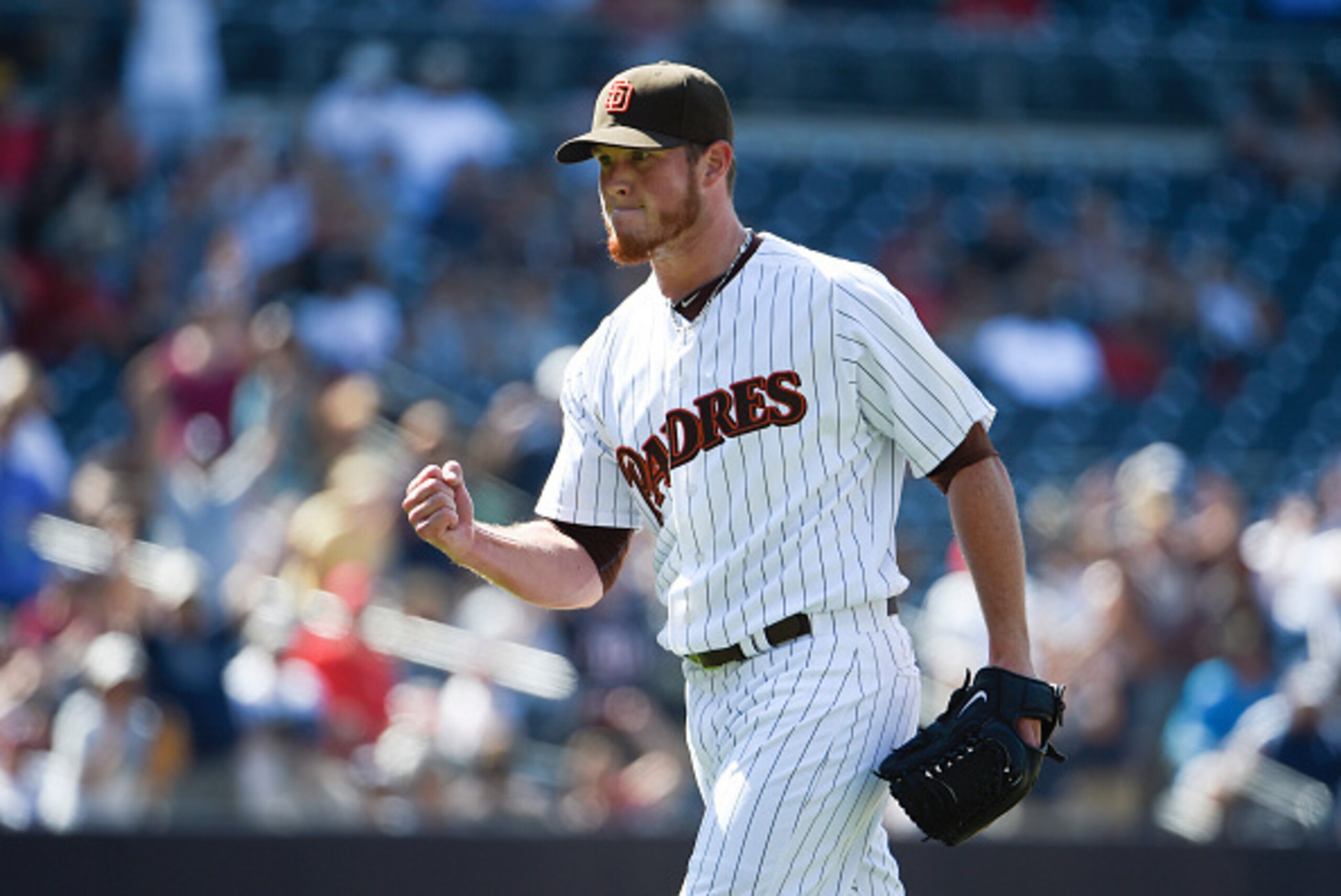 SAN DIEGO, CA - AUGUST 19:  Craig Kimbrel #46 of the San Diego Padres pumps his fist after the Padres beat the Atlanta Braves 3-2 in a baseball game at Petco Park August 19, 2015 in San Diego, California.  (Photo by Denis Poroy/Getty Images)