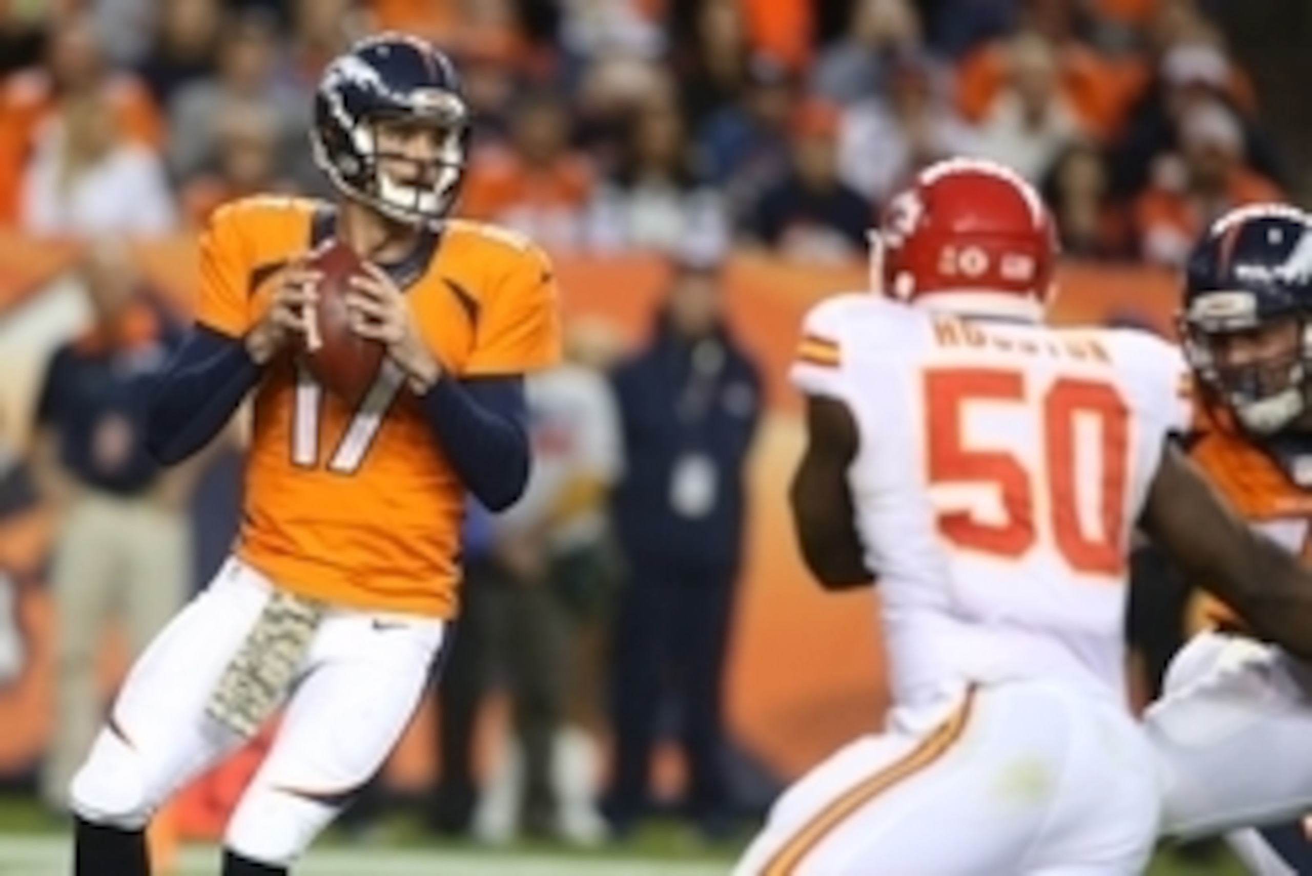 Nov 15, 2015; Denver, CO, USA; Denver Broncos quarterback Brock Osweiler (17) looks to pass the ball during the second half against the Kansas City Chiefs at Sports Authority Field at Mile High. The Chiefs won 29-13. Mandatory Credit: Chris Humphreys-USA Nov 15, 2015; Denver, CO, USA; Denver Broncos quarterback Brock Osweiler (17) looks to pass the ball during the second half against the Kansas City Chiefs at Sports Authority Field at Mile High. The Chiefs won 29-13. Mandatory Credit: Chris Humphreys-USA