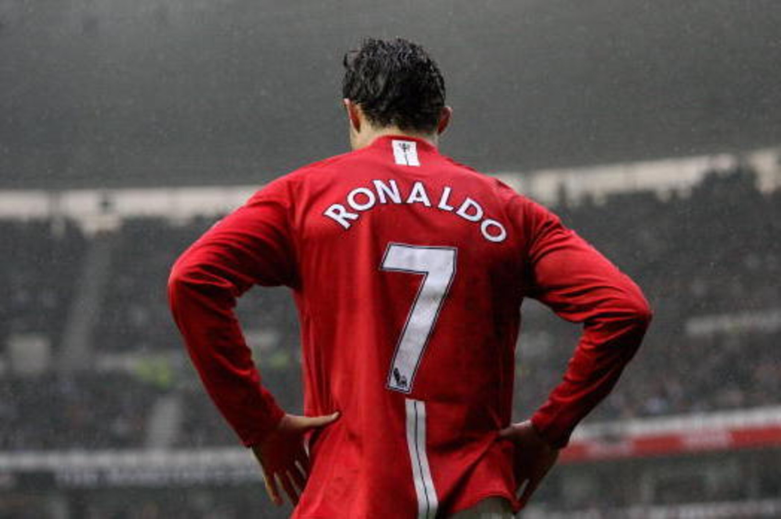 DERBY, UNITED KINGDOM - MARCH 15:  Christano Ronaldo of Manchester during the Barclays Premier League match between Derby County and Manchester United at Pride Park on March 15, 2008 in Derby, England.  (Photo by Ross Kinnaird/Getty Images)