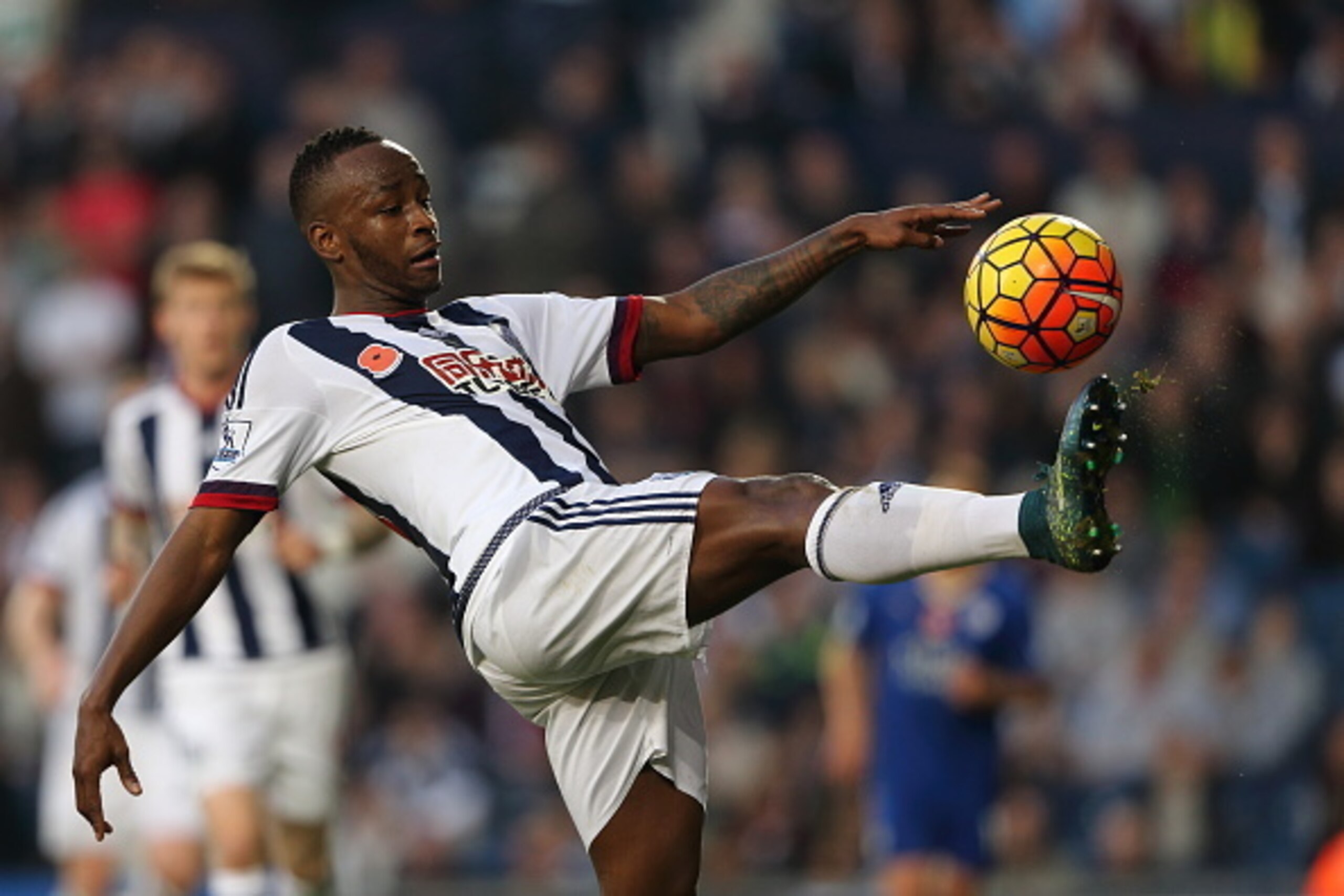 WEST BROMWICH, ENGLAND - OCTOBER 31: Saido Berahino of West Bromwich Albion controls the ball during the Barclays Premier League match between West Bromwich Albion and Leicester City at The Hawthorns on October 31, 2015 in West Bromwich, England.  (Photo 