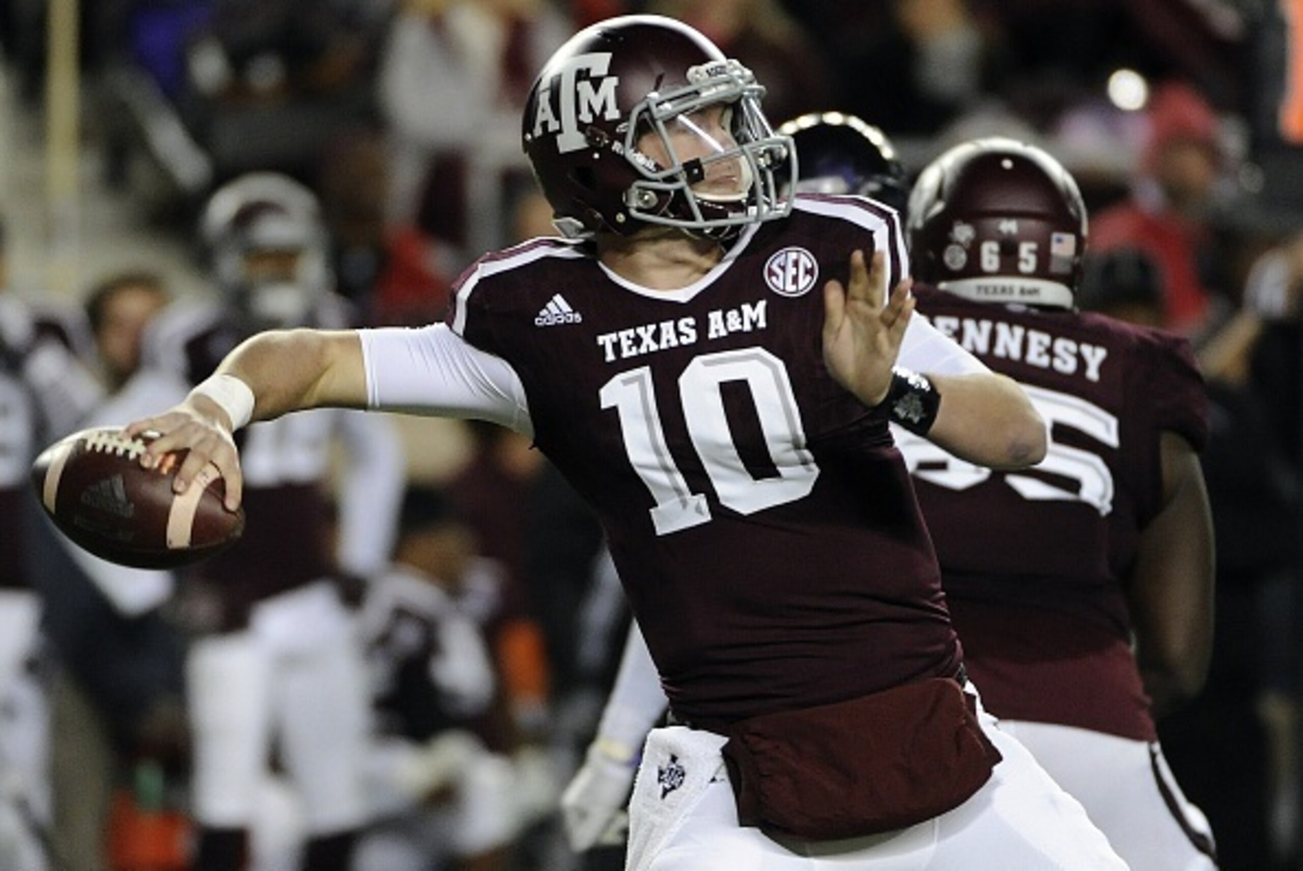 COLLEGE STATION, TX - NOVEMBER 14: Kyle Allen #10 of the Texas A&M Aggies throws a pass in the fourth quarter of a NCAA football game at Kyle Field against the Western Carolina Catamounts on November 14, 2015 in College Station, Texas. (Photo by Eric Chri