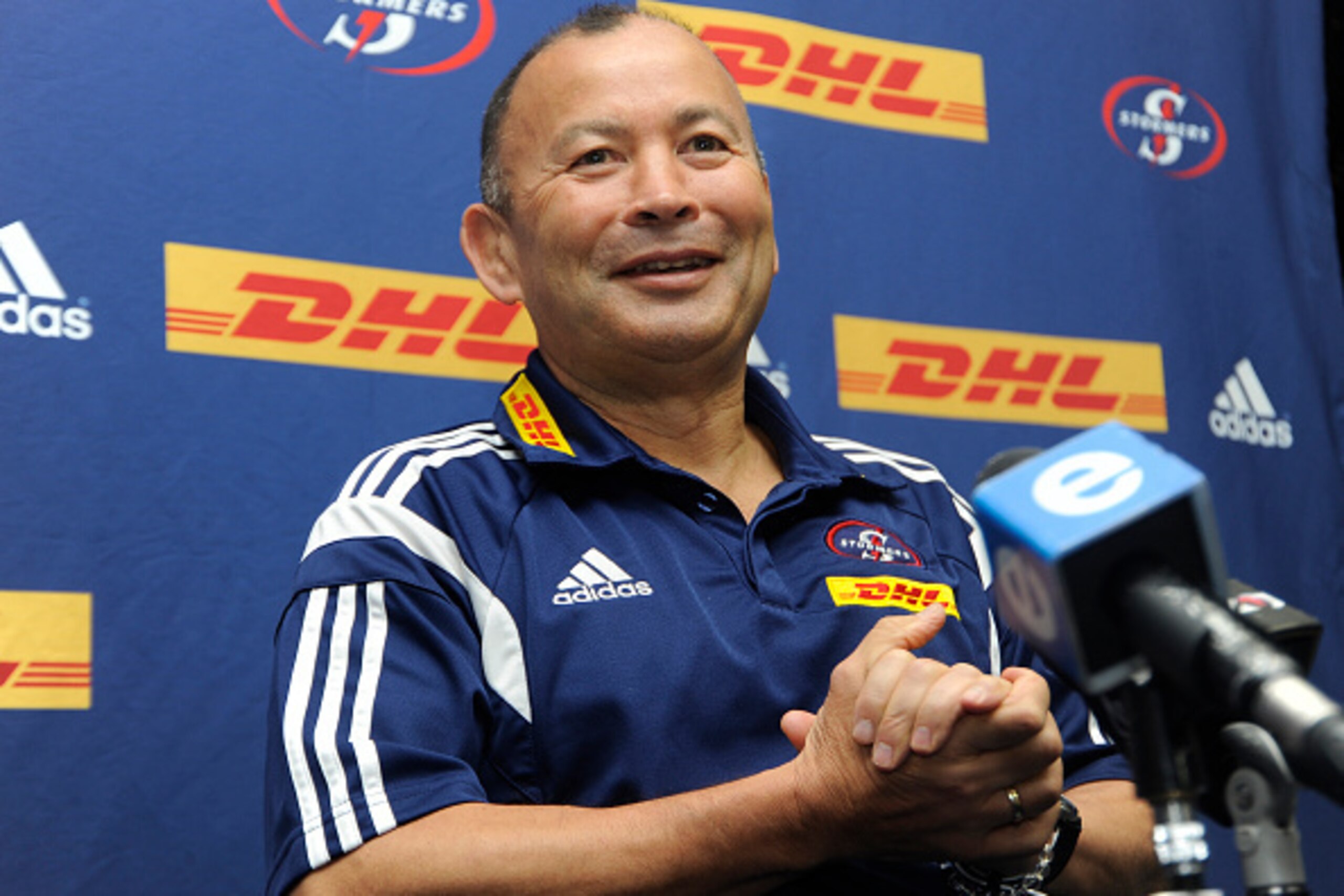 CAPE TOWN, SOUTH AFRICA - NOVEMBER 12:  New Stormers coach Eddie Jones during the DHL Stormers Head Coach arrival press conference at DHL Newlands Stadium on November 12, 2015 in Cape Town, South Africa. (Photo by Ashley Vlotman/Gallo Images/Getty Images)