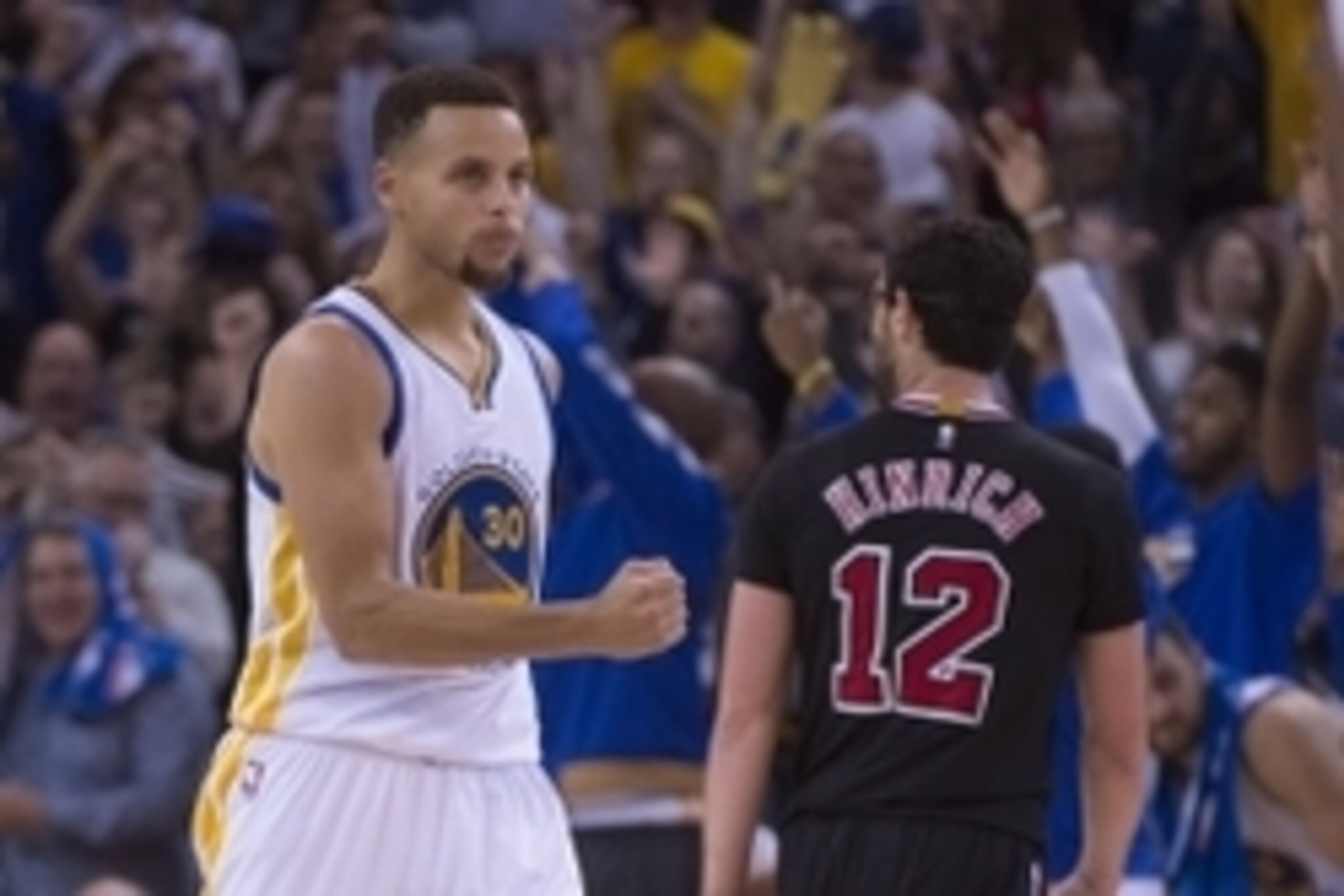 November 20, 2015; Oakland, CA, USA; Golden State Warriors guard Stephen Curry (30) celebrates during the fourth quarter against the Chicago Bulls at Oracle Arena. The Warriors defeated the Bulls 106-94. Mandatory Credit: Kyle Terada-USA TODAY Sports