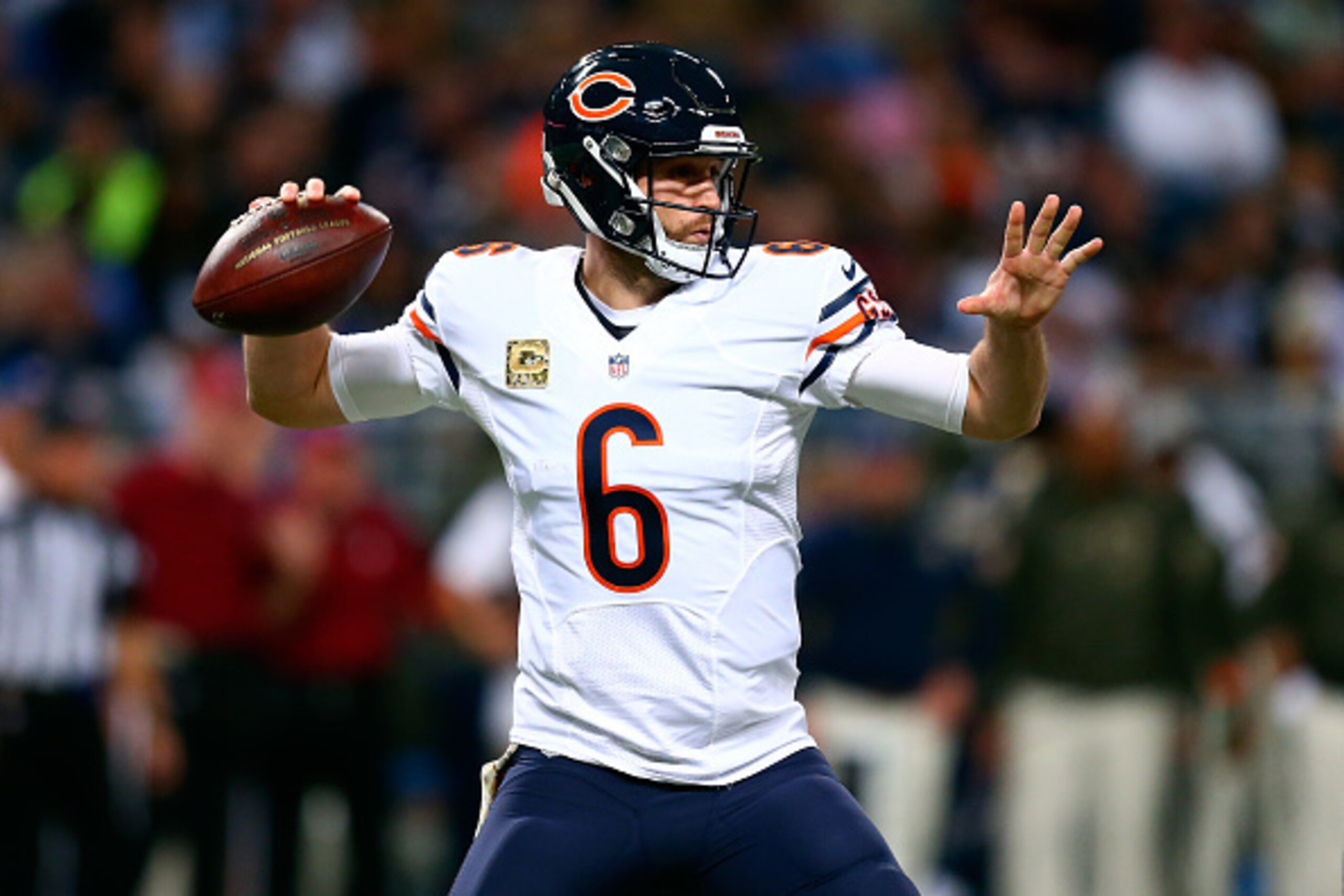 ST. LOUIS, MO - NOVEMBER 15: Jay Cutler #6 of the Chicago Bears drops back to pass the ball in the second quarter against the St. Louis Rams at the Edward Jones Dome on November 15, 2015 in St. Louis, Missouri. (Photo by Dilip Vishwanat/Getty Images)