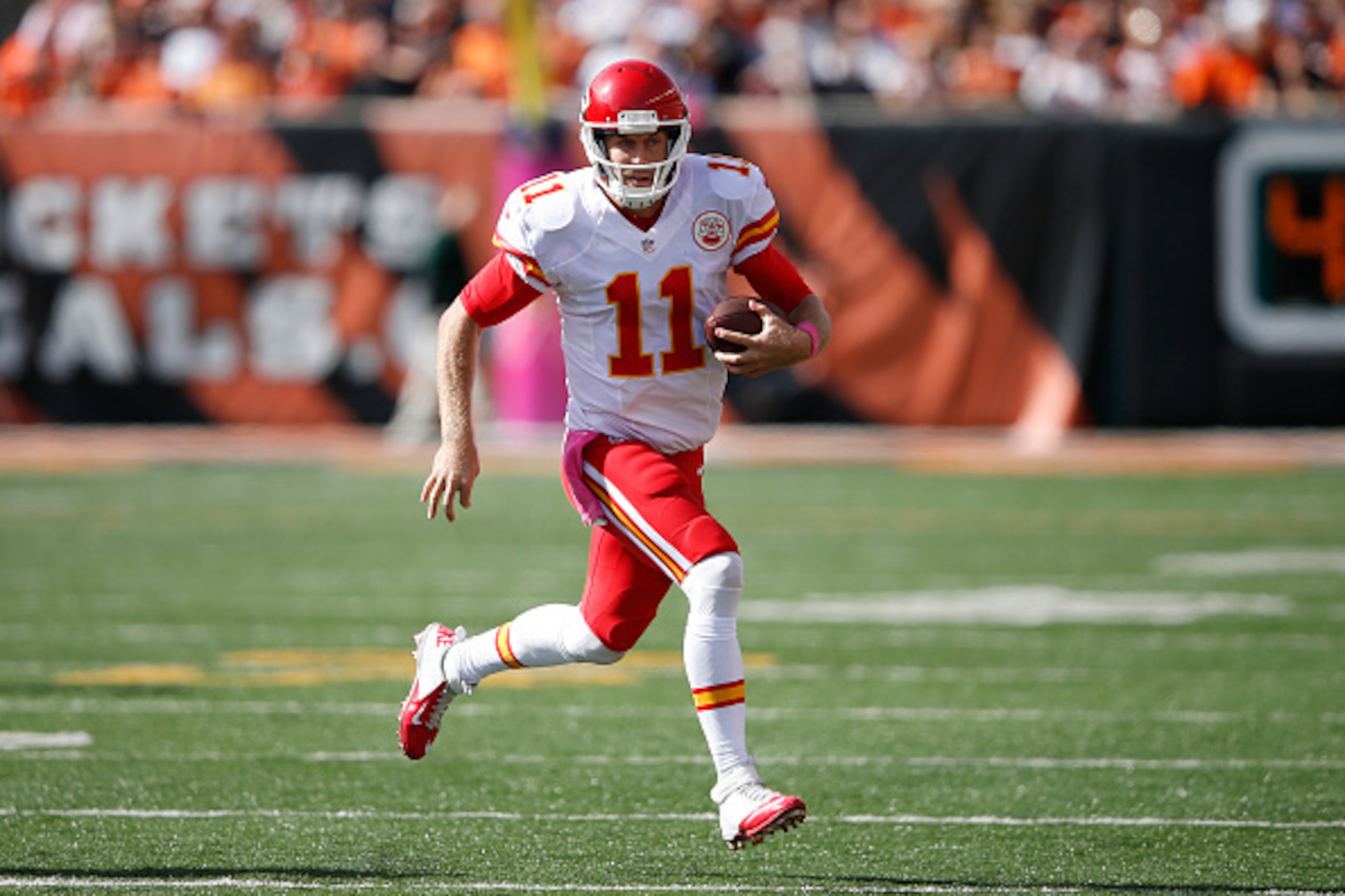 CINCINNATI, OH - OCTOBER 4: Alex Smith #11 of the Kansas City Chiefs runs the ball against the Cincinnati Bengals during a game at Paul Brown Stadium on October 4, 2015 in Cincinnati, Ohio. The Bengals defeated the Chiefs 36-21. (Photo by Joe Robbins/Gett CINCINNATI, OH - OCTOBER 4: Alex Smith #11 of the Kansas City Chiefs runs the ball against the Cincinnati Bengals during a game at Paul Brown Stadium on October 4, 2015 in Cincinnati, Ohio. The Bengals defeated the Chiefs 36-21. (Photo by Joe Robbins/Gett