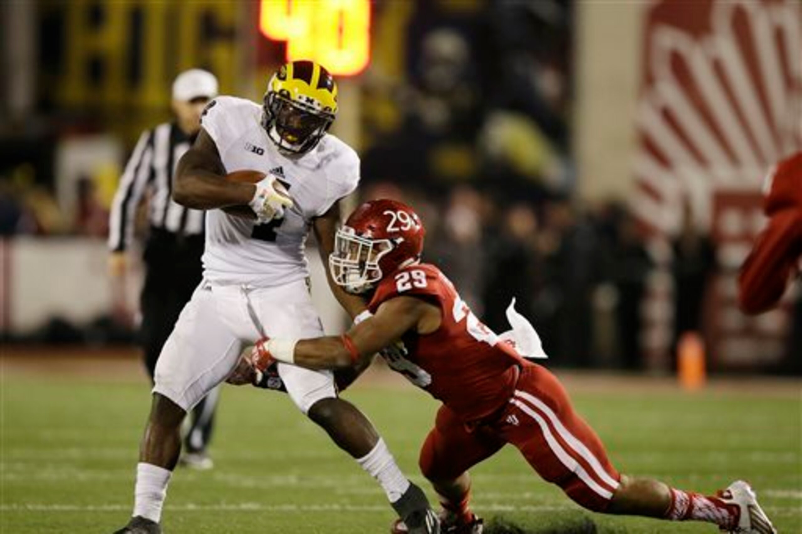 De'Veon Smith and Michigan's run game have struggled this season.