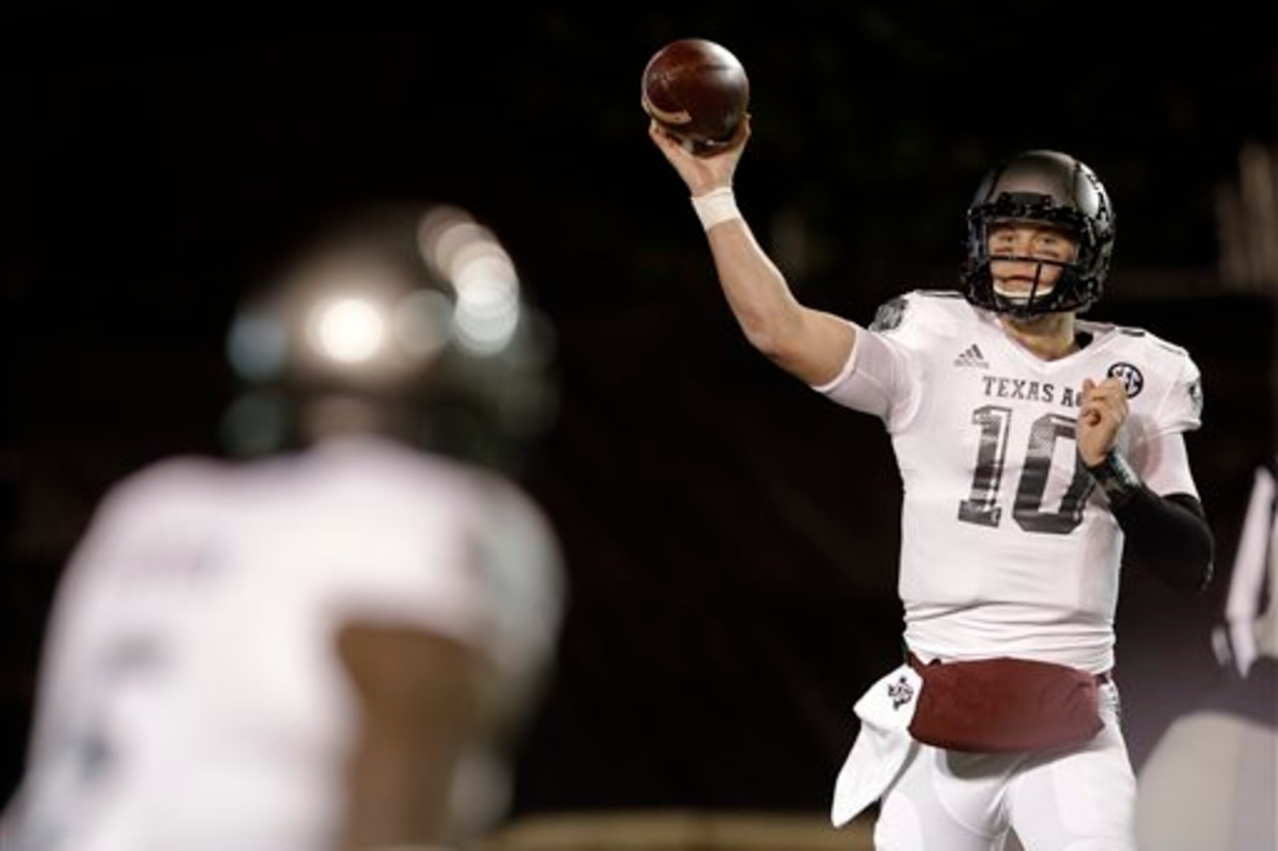 Texas A&M QB Kyle Allen (right)