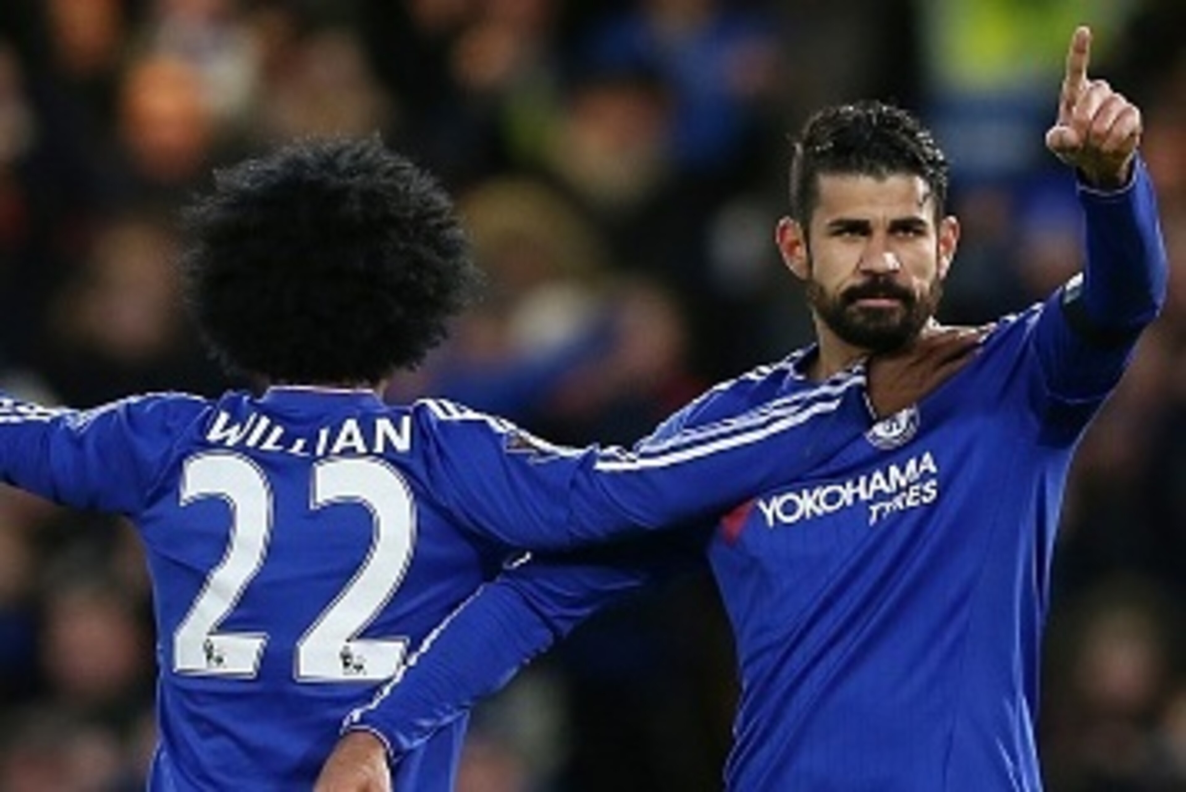 Chelsea's Brazilian-born Spanish striker Diego Costa (R) celebrates after scoring his team's first goal during the English Premier League football match between Chelsea and Norwich City at Stamford Bridge in London on November 21, 2015. AFP PHOTO / JUSTIN Chelsea's Brazilian-born Spanish striker Diego Costa (R) celebrates after scoring his team's first goal during the English Premier League football match between Chelsea and Norwich City at Stamford Bridge in London on November 21, 2015. AFP PHOTO / JUSTIN