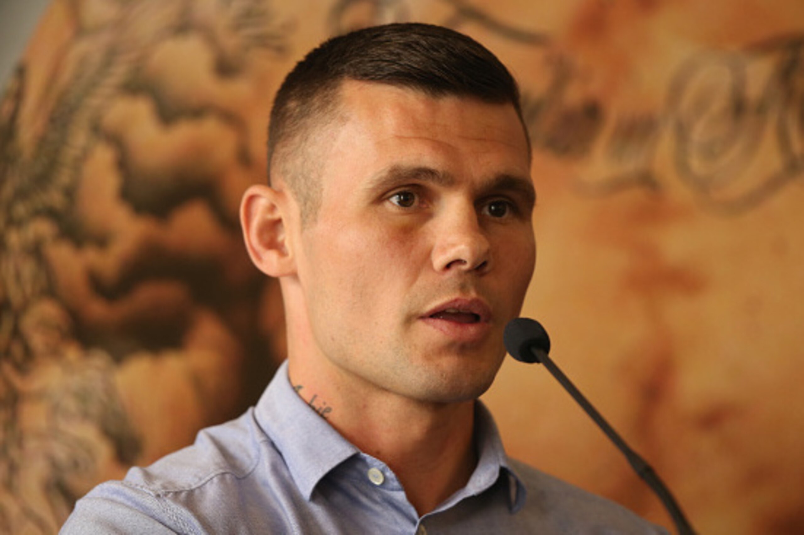 LONDON, ENGLAND - JUNE 10: Martin Murray of England addresses the media during a press conference at Glaziers Hall on June 10, 2015 in London, England. (Photo by Andrew Redington/Getty Images) LONDON, ENGLAND - JUNE 10: Martin Murray of England addresses the media during a press conference at Glaziers Hall on June 10, 2015 in London, England. (Photo by Andrew Redington/Getty Images)