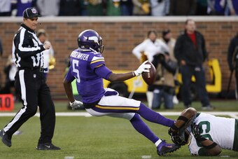 Datone Jones takes down Teddy Bridgewater
