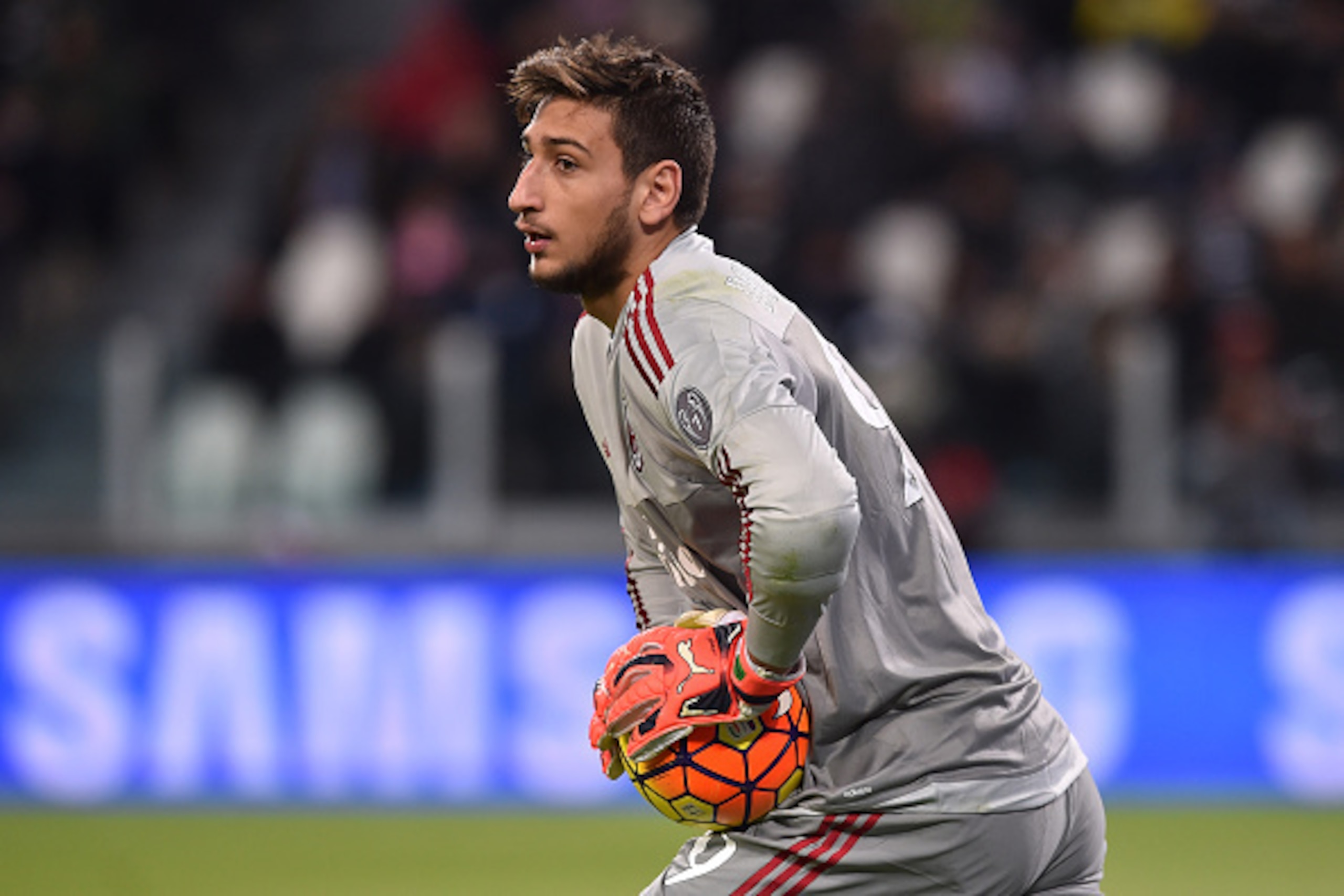 TURIN, ITALY - NOVEMBER 21:  Gianluigi Donnarumma of AC Milan looks on during the Serie A match between Juventus FC and AC Milan at Juventus Arena on November 21, 2015 in Turin, Italy.  (Photo by Valerio Pennicino/Getty Images)