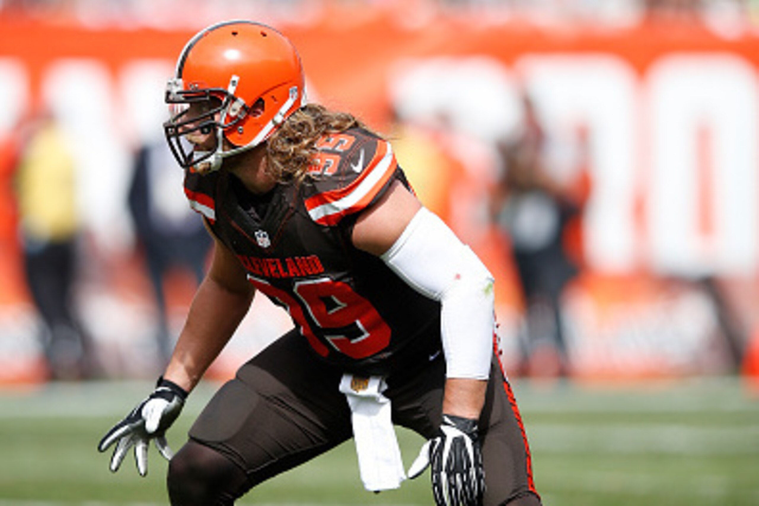 CLEVELAND, OH - SEPTEMBER 27: Paul Kruger #99 of the Cleveland Browns in action against the Oakland Raiders during a game at FirstEnergy Stadium on September 27, 2015 in Cleveland, Ohio. The Raiders defeated the Browns 27-20. (Photo by Joe Robbins/Getty I