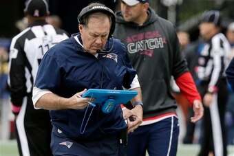 Barry should take his cue from a master hybrid play-caller.