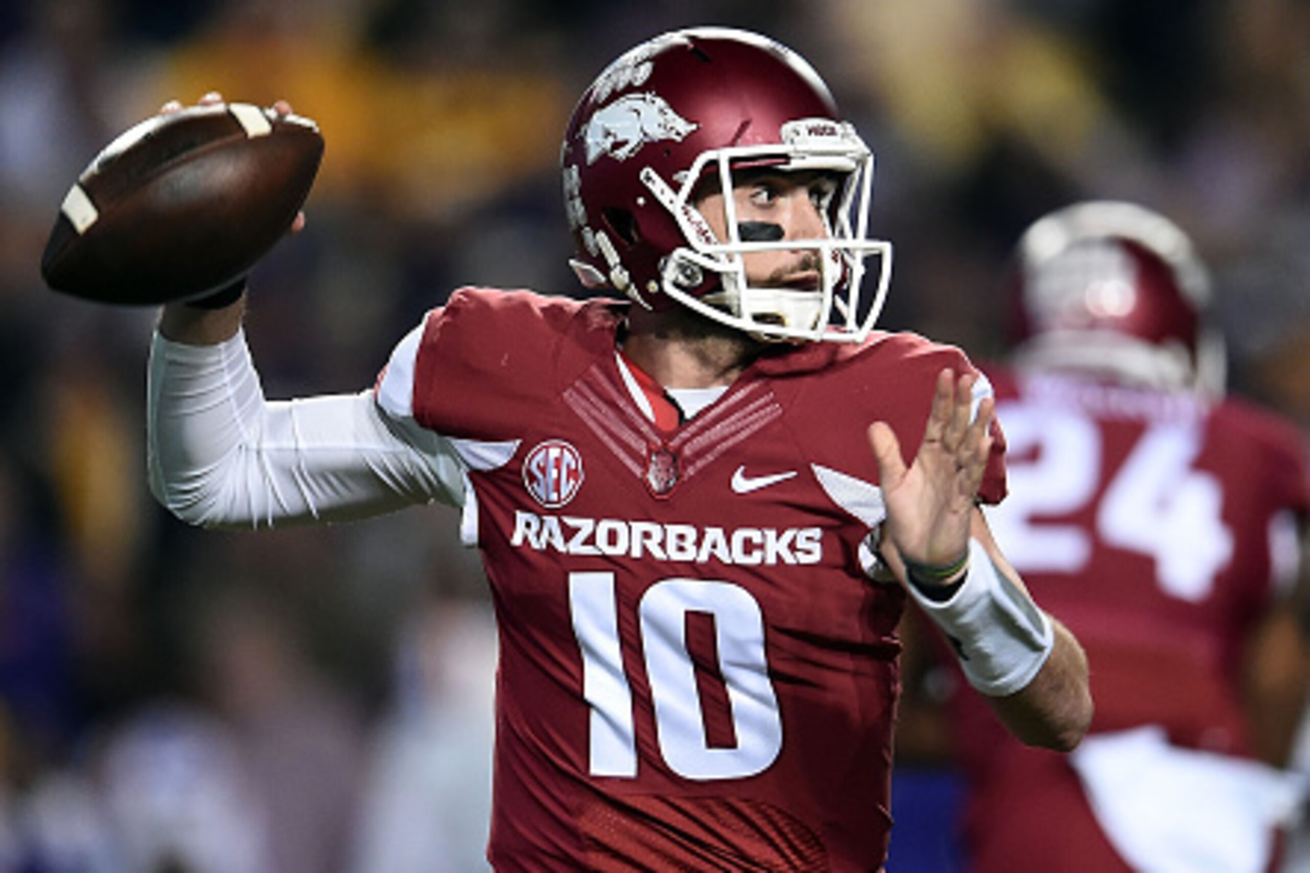 BATON ROUGE, LA - NOVEMBER 14:  Brandon Allen #10 of the Arkansas Razorbacks looks to pass during the first quarter of a game against the LSU Tigers at Tiger Stadium on November 14, 2015 in Baton Rouge, Louisiana.  (Photo by Stacy Revere/Getty Images)