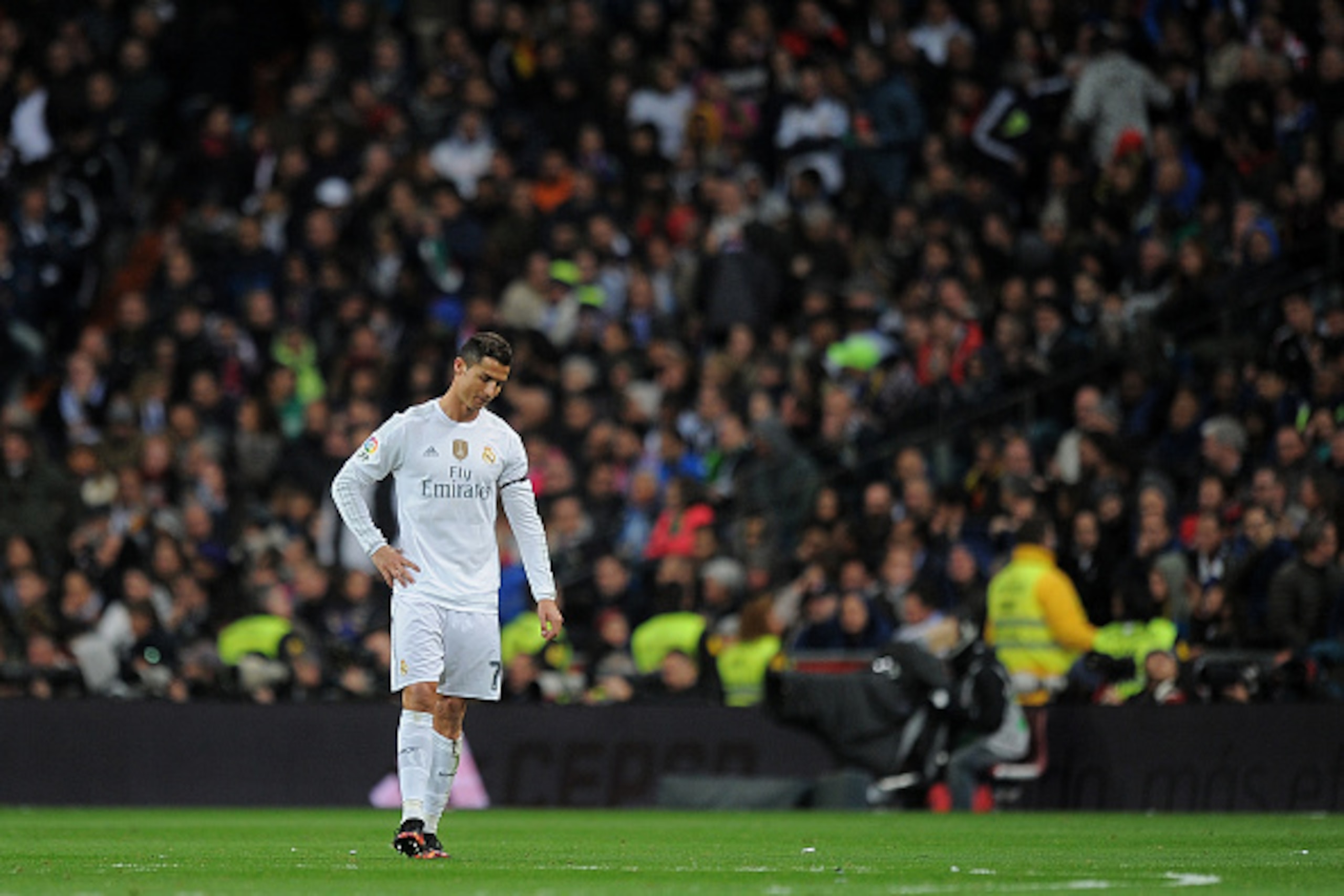 MADRID, SPAIN - NOVEMBER 21:  Cristiano Ronaldo of Real Madrid reacts after FC Barcelona scored their 2nd goal  during the La Liga match between Real Madrid and Barcelona at Estadio Santiago Bernabeu on November 21, 2015 in Madrid, Spain.  (Photo by Denis