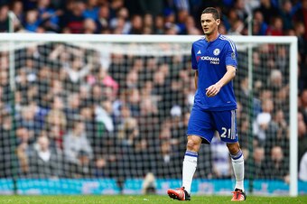 LONDON, ENGLAND - OCTOBER 24:  Nemanja Matic of Chelsea leaves the pitch after being shown a red card during the Barclays Premier League match between West Ham United and Chelsea at Boleyn Ground on October 24, 2015 in London, England.  (Photo by Jordan M