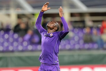 FLORENCE, ITALY - OCTOBER 22: Khouma Babacar of ACF Fiorentina shows his dejection during the UEFA Europa League group I match between ACF Fiorentina and KKS Lech Poznan on October 22, 2015 in Florence, Italy.  (Photo by Gabriele Maltinti/Getty Images)