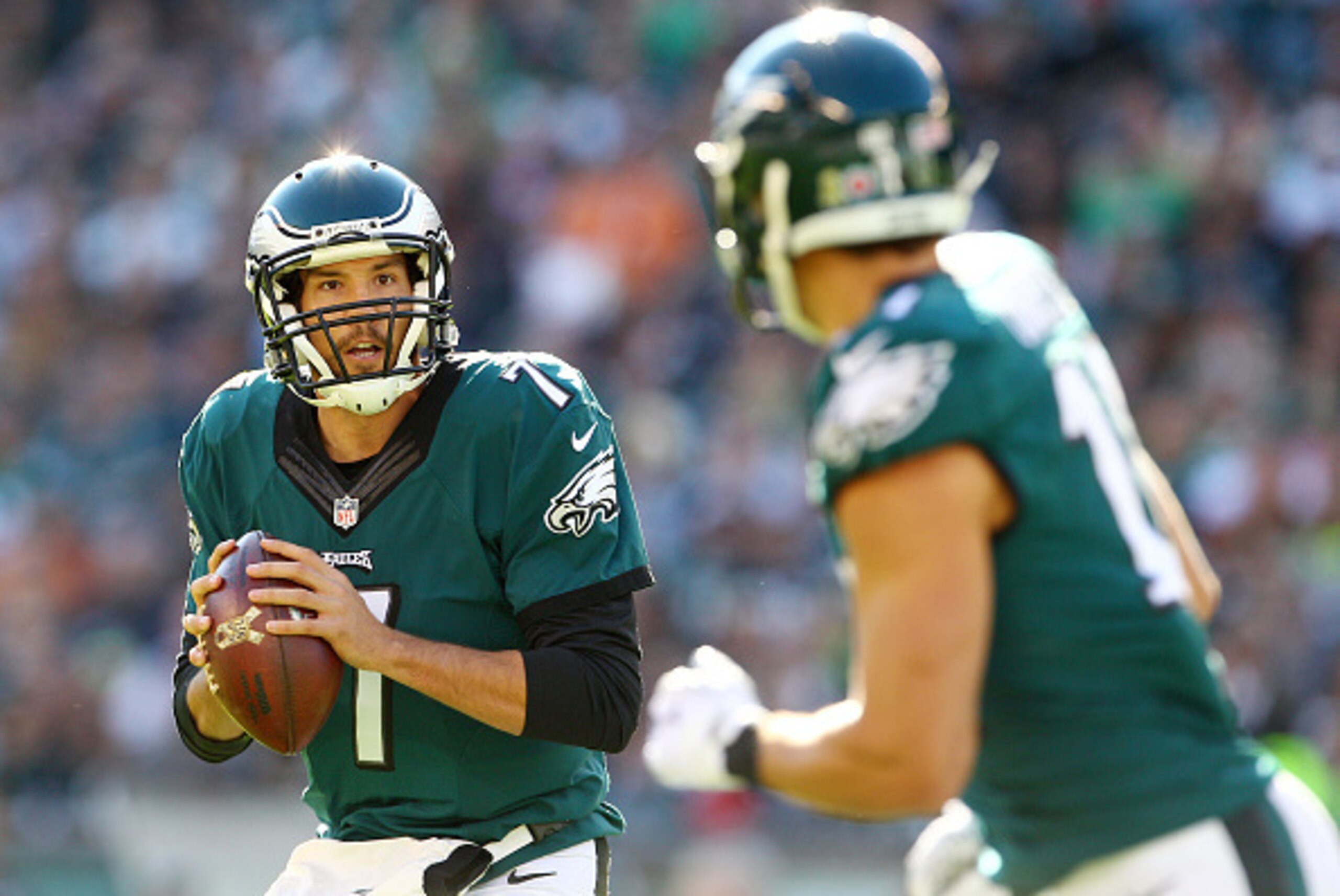 PHILADELPHIA, PA - NOVEMBER 15: Quarterback Sam Bradford #7 of the Philadelphia Eagles looks to pass to Riley Cooper #14 against the Miami Dolphins during a football game at Lincoln Financial Field on November 15, 2015 in Philadelphia, Pennsylvania. (Phot