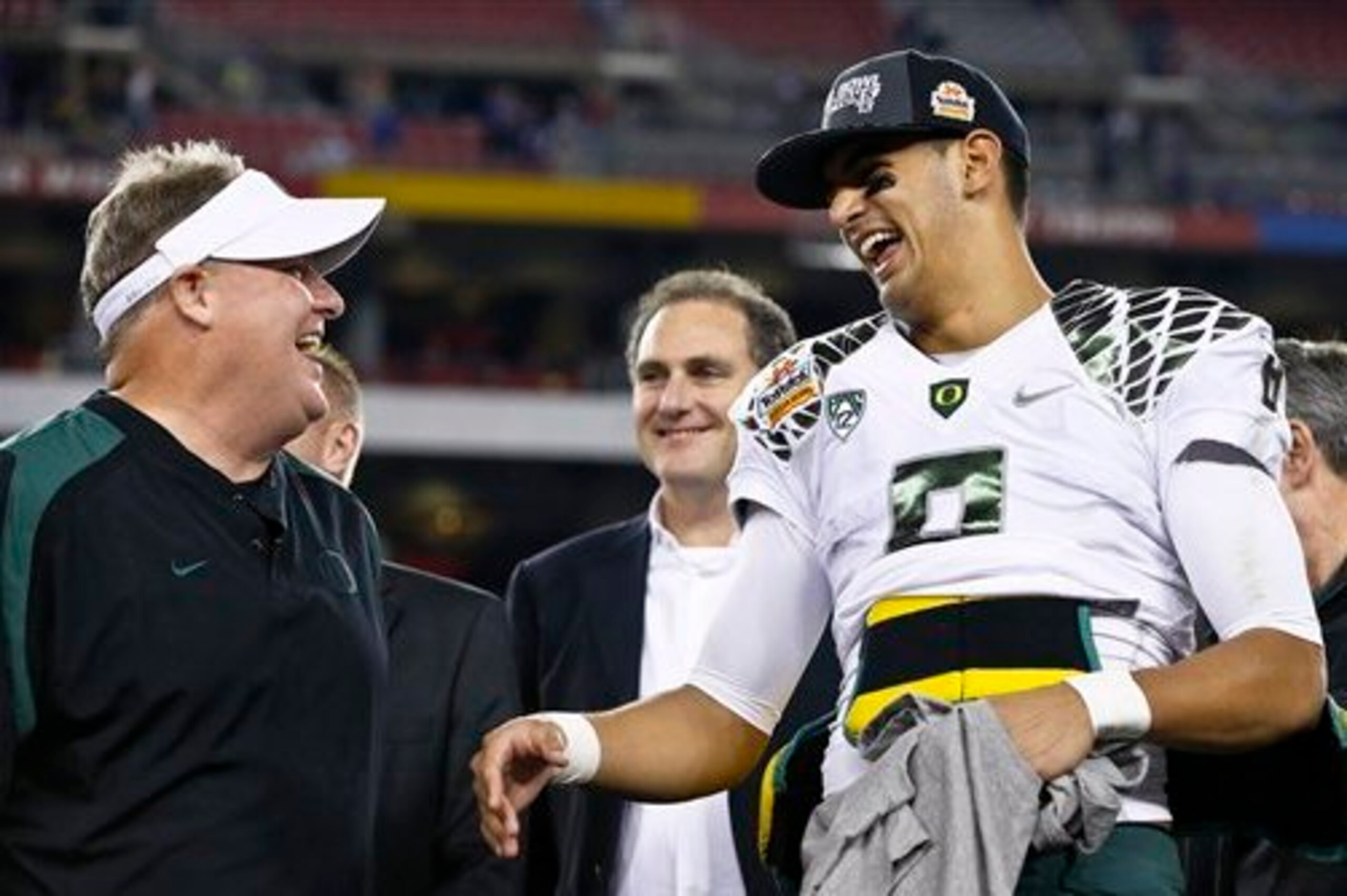 While some football fans believe a Kelly-Mariota reunion is imminent, he might not be the best option to turn the Titans around.