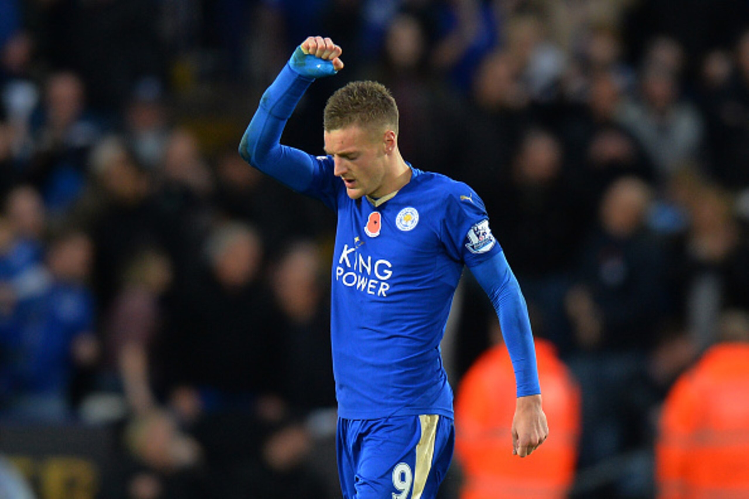 LEICESTER, ENGLAND - NOVEMBER 07:  Jamie Vardy of Leicester City celebrates scoring his team's second goal during the Barclays Premier League match between Leicester City and Watford at The King Power Stadium on November 7, 2015 in Leicester, England.  (P