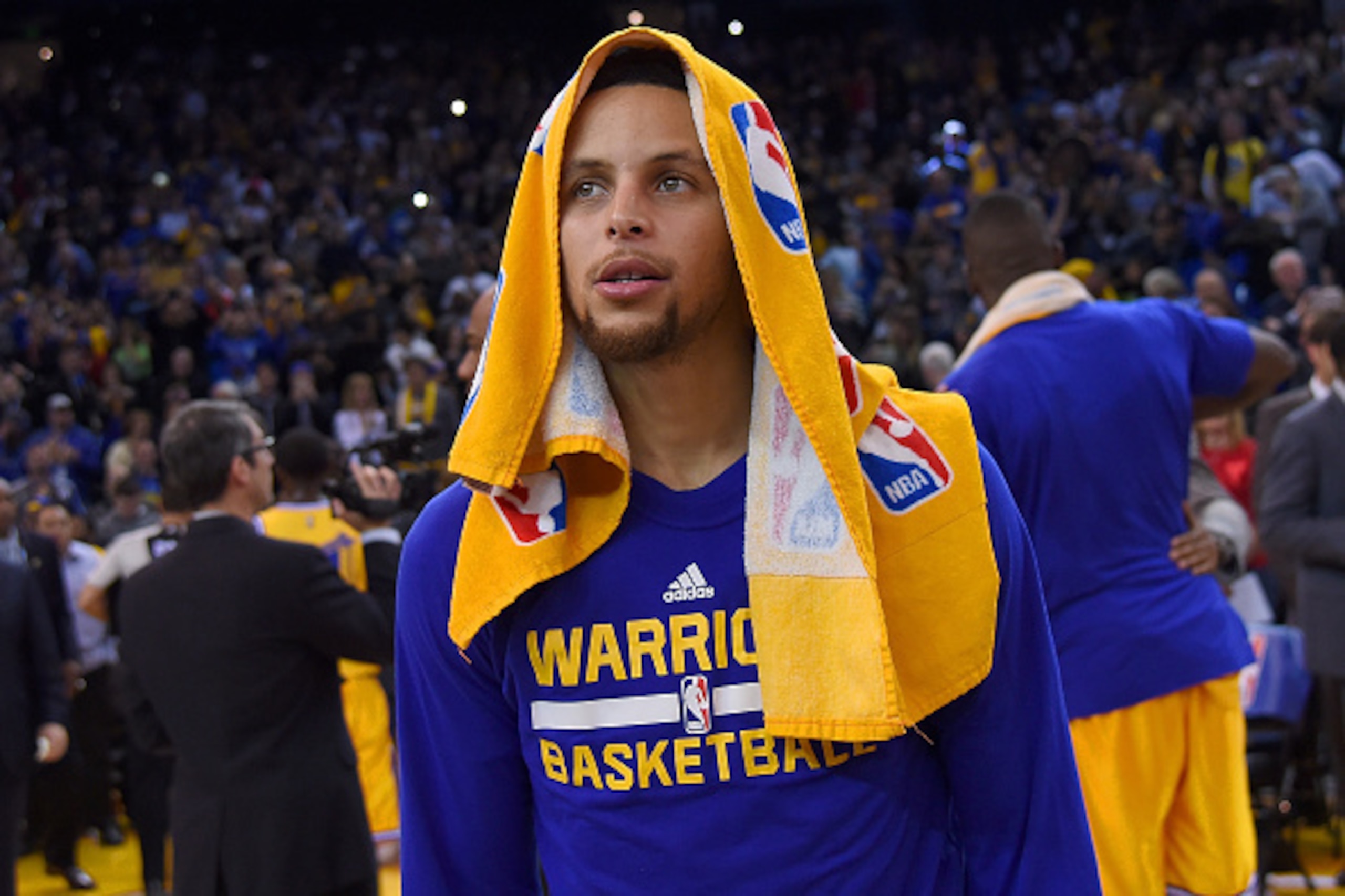 OAKLAND, CA - NOVEMBER 24:  Stephen Curry #30 of the Golden State Warriors looks on after they defeated the Los Angeles Lakers 111-77 to start the season 16-0  at ORACLE Arena on November 24, 2015 in Oakland, California. NOTE TO USER: User expressly ackno