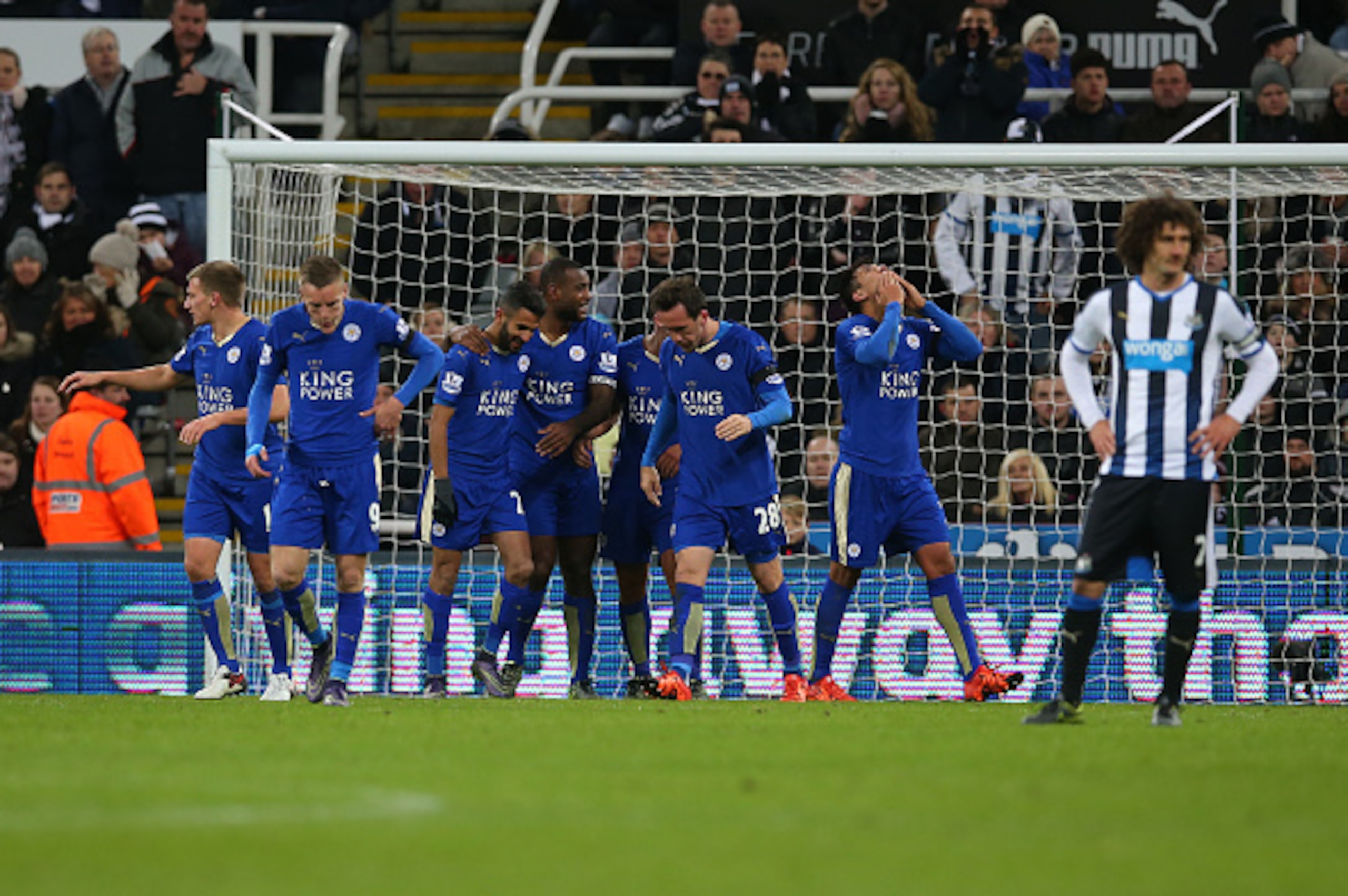 NEWCASTLE, ENGLAND - NOVEMBER 21: Leonardo Ulloa of Leicester City celebrates his teams second goal during the Barclays Premier League match between Newcastle and Leicester City at St James Park on November 21, 2015 in Newcastle, England. (Photo by Ian Ma NEWCASTLE, ENGLAND - NOVEMBER 21: Leonardo Ulloa of Leicester City celebrates his teams second goal during the Barclays Premier League match between Newcastle and Leicester City at St James Park on November 21, 2015 in Newcastle, England. (Photo by Ian Ma