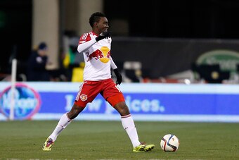 COLUMBUS, OH - NOVEMBER 22: Lloyd Sam #10 of the New York Red Bulls controls the ball during the match against the Columbus Crew SC on November 22, 2015 at MAPFRE Stadium in Columbus, Ohio. (Photo by Kirk Irwin/Getty Images)
