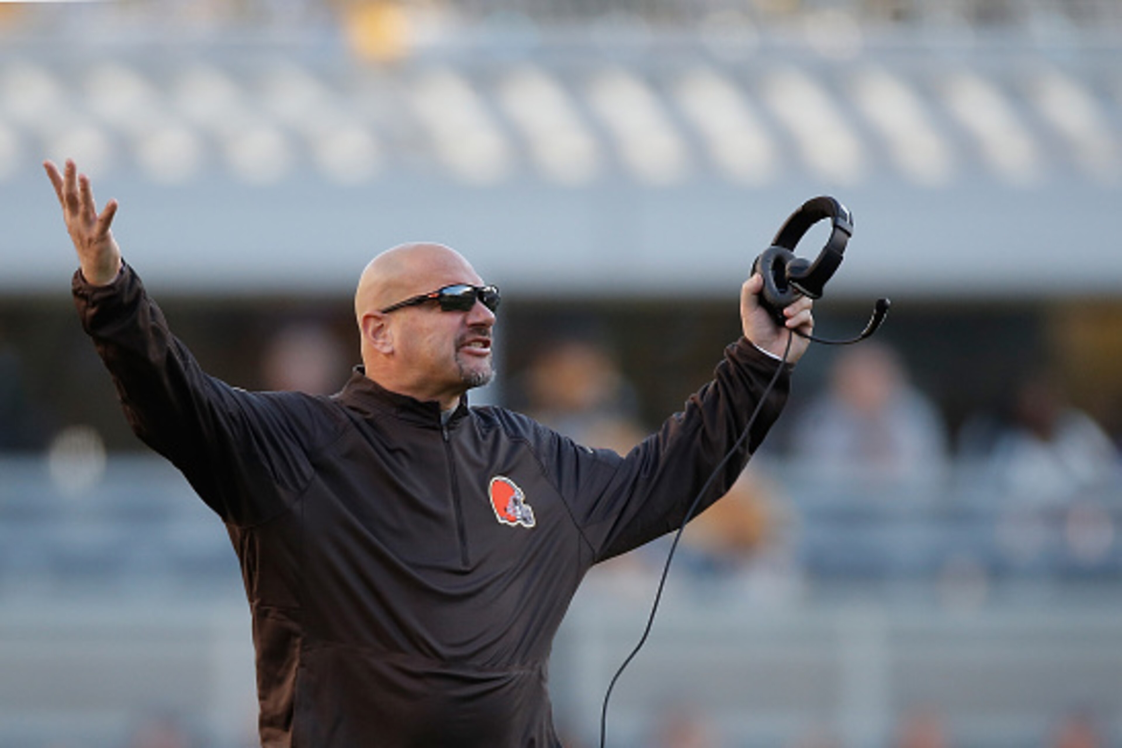 PITTSBURGH, PA - NOVEMBER 15:  Head Coach Mike Pettine of the Cleveland Browns disputes a call during the 2nd half of the game against the Pittsburgh Steelers at Heinz Field on November 15, 2015 in Pittsburgh, Pennsylvania.  (Photo by Gregory Shamus/Getty