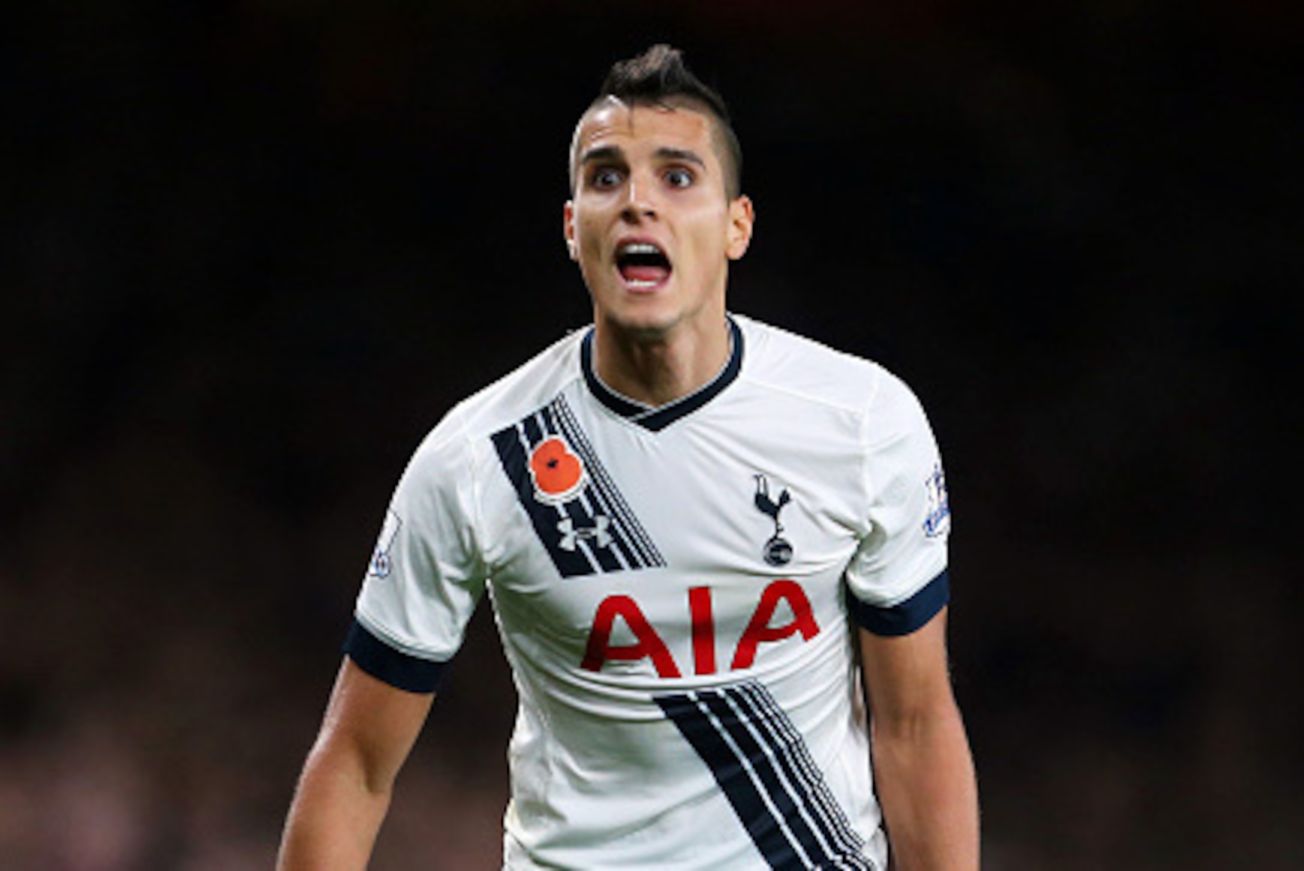 LONDON, ENGLAND - NOVEMBER 08:  Erik Lamela of Tottenham Hotspur during the Barclays Premier League match between Arsenal and Tottenham Hotspur at Emirates Stadium on November 8, 2015 in London, England.  (Photo by Catherine Ivill - AMA/Getty Images)