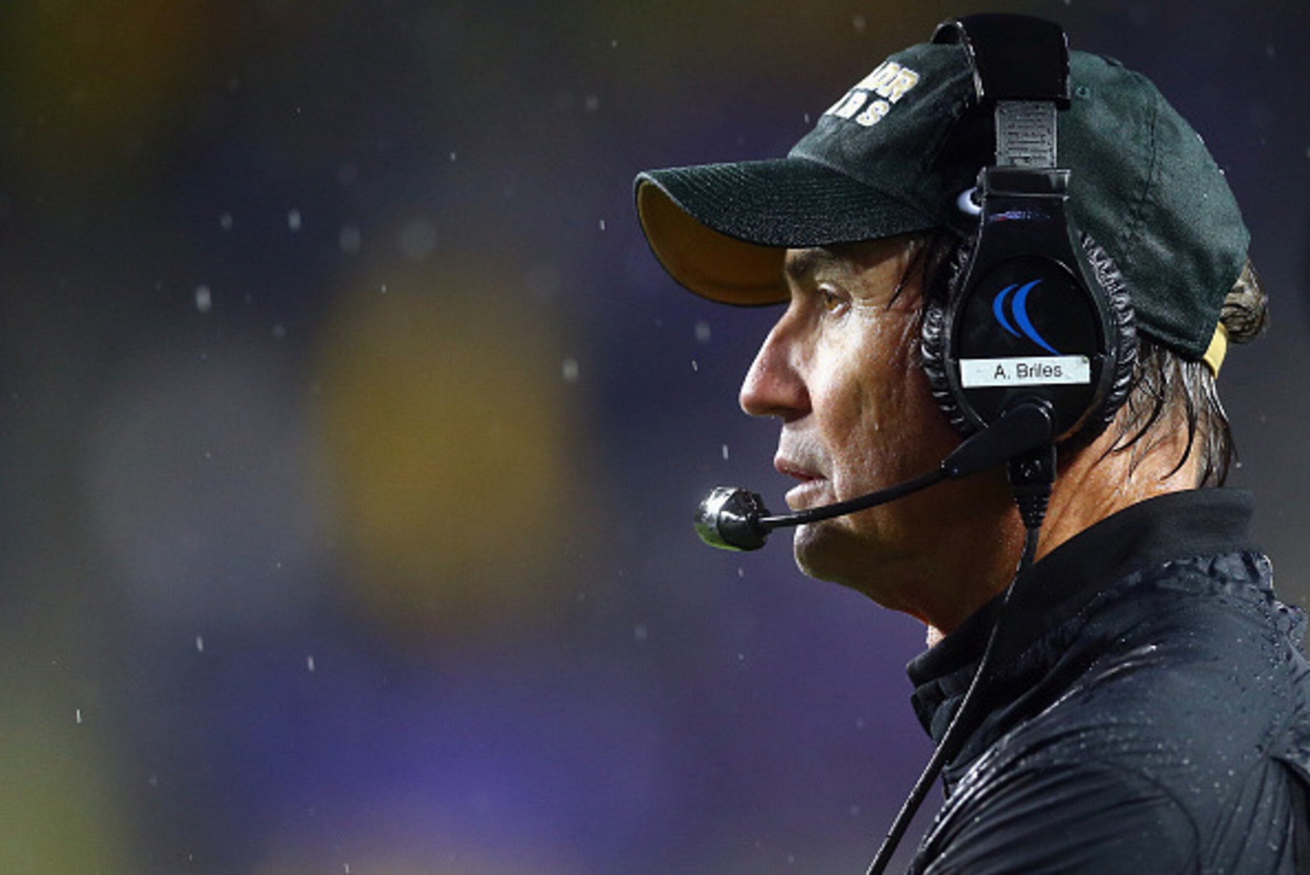 FORT WORTH, TX - NOVEMBER 27: Head coach Art Briles of the Baylor Bears during the second half against the TCU Horned Frogs at Amon G. Carter Stadium on November 27, 2015 in Fort Worth, Texas. (Photo by Ronald Martinez/Getty Images) FORT WORTH, TX - NOVEMBER 27: Head coach Art Briles of the Baylor Bears during the second half against the TCU Horned Frogs at Amon G. Carter Stadium on November 27, 2015 in Fort Worth, Texas. (Photo by Ronald Martinez/Getty Images)