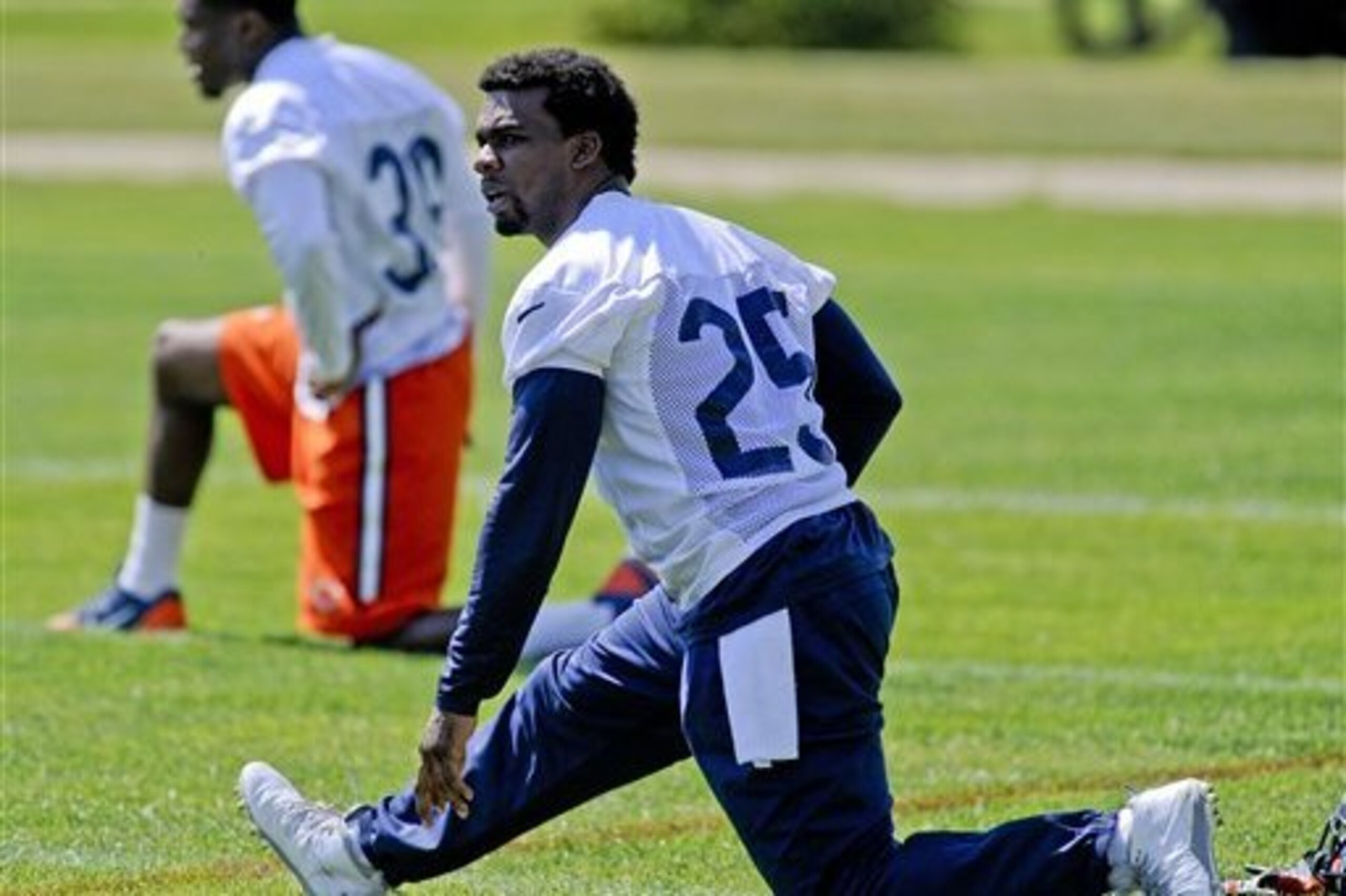 Porter joined the Bears in early June and listed his familiarity with John Fox and Ryan Pace as reasons why he signed in Chicago.