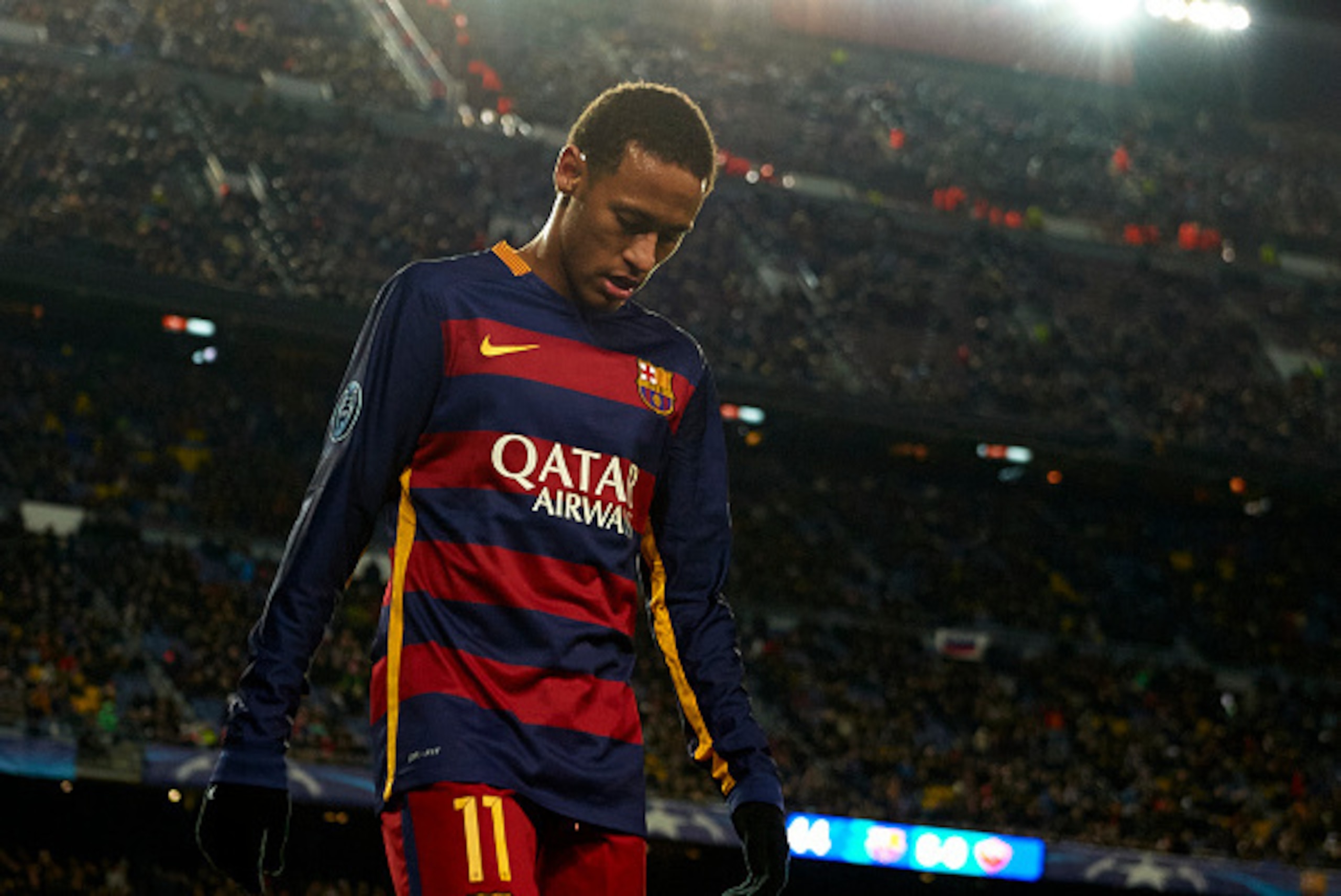 BARCELONA, SPAIN - NOVEMBER 24:  Neymar JR of Barcelona looks on during the UEFA Champions League Group E match between FC Barcelona and AS Roma at Camp Nou on November 24, 2015 in Barcelona, Spain.  (Photo by Manuel Queimadelos Alonso/Getty Images)
