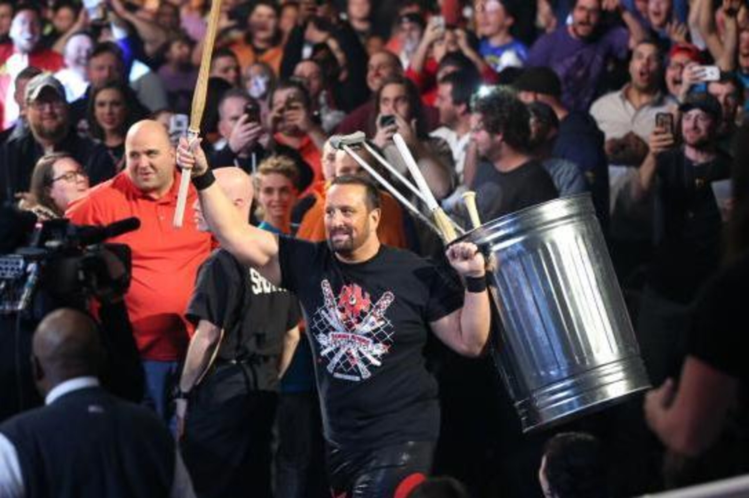ECW alum Tommy Dreamer's surprise appearance during Nov. 30's episode of Raw was a welcome change to typical WWE TV programming.