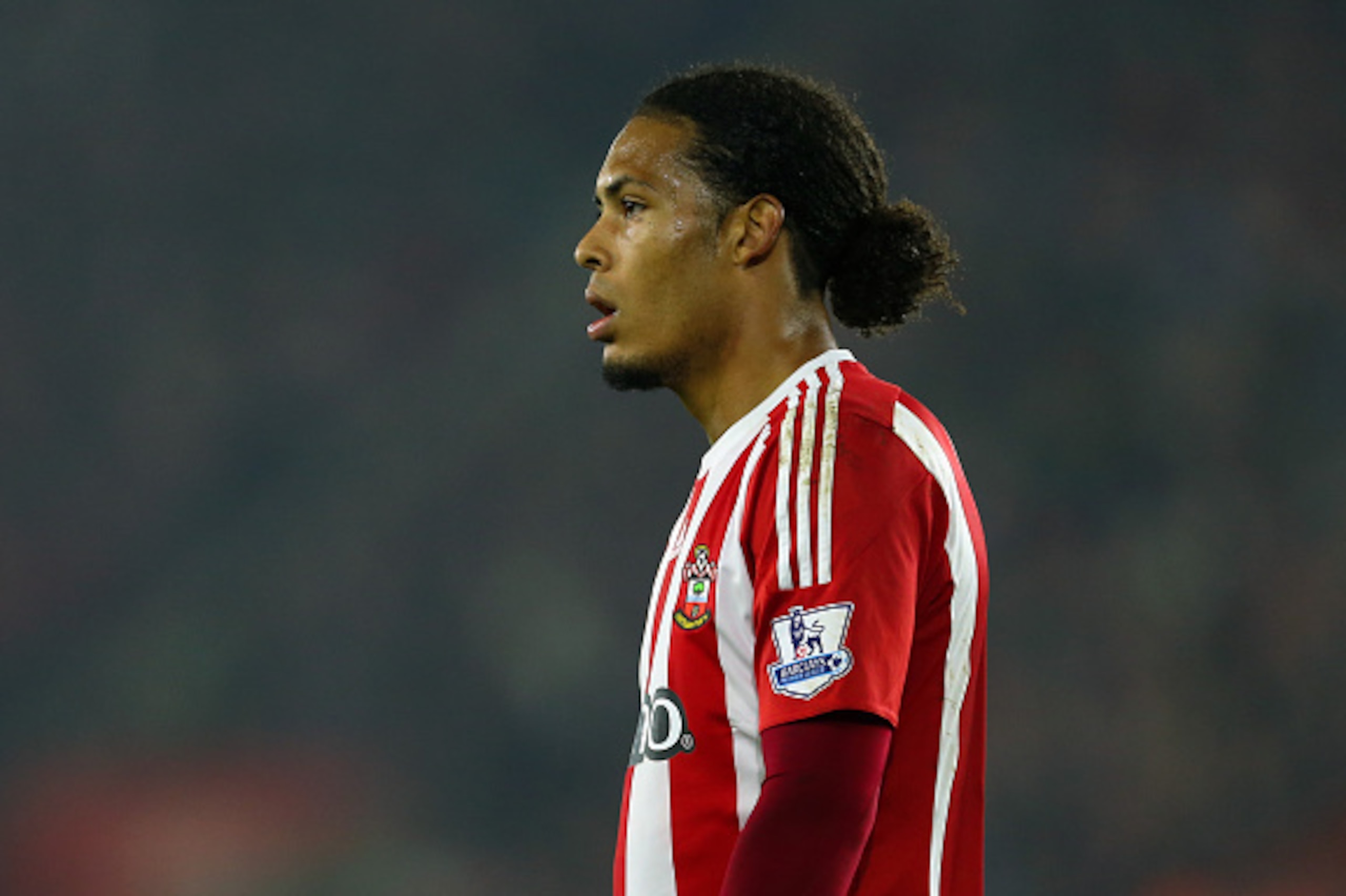 SOUTHAMPTON, ENGLAND - NOVEMBER 01: Virgil van Dijk of Southampton during the Barclays Premier League match between Southampton and A.F.C Bournemouth at St Mary's Stadium on November 1, 2015 in Southampton, England. (Photo by Catherine Ivill - AMA/Getty I