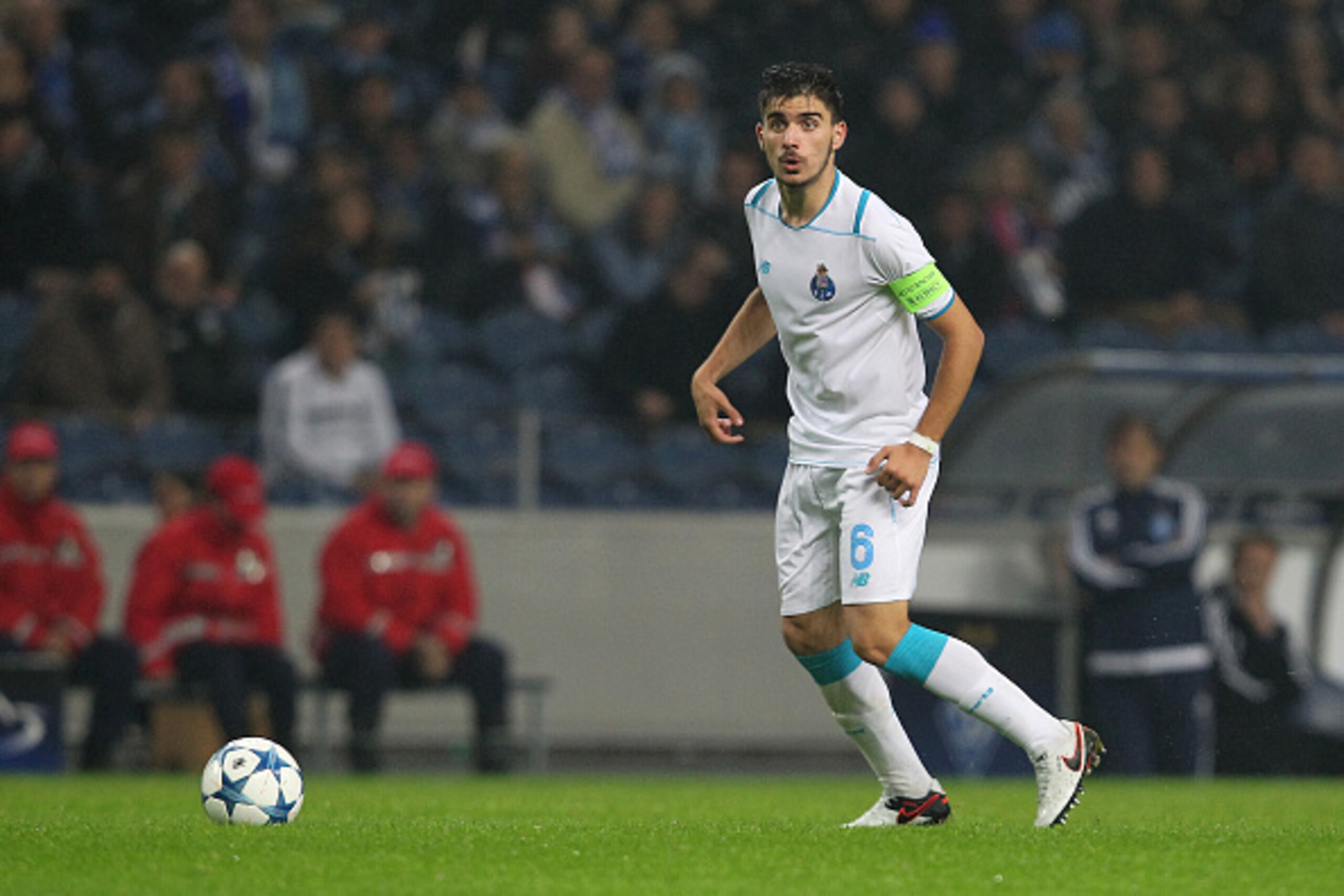 OPORTO, PORTUGAL - NOVEMBER 24:  FC Porto's midfielder Ruben Neves during the Champions League match between FC Porto and FC Dynamo Kyiv at Estadio do Dragao on November 24, 2015 in Porto, Portugal.  (Photo by Carlos Rodrigues/Getty Images)