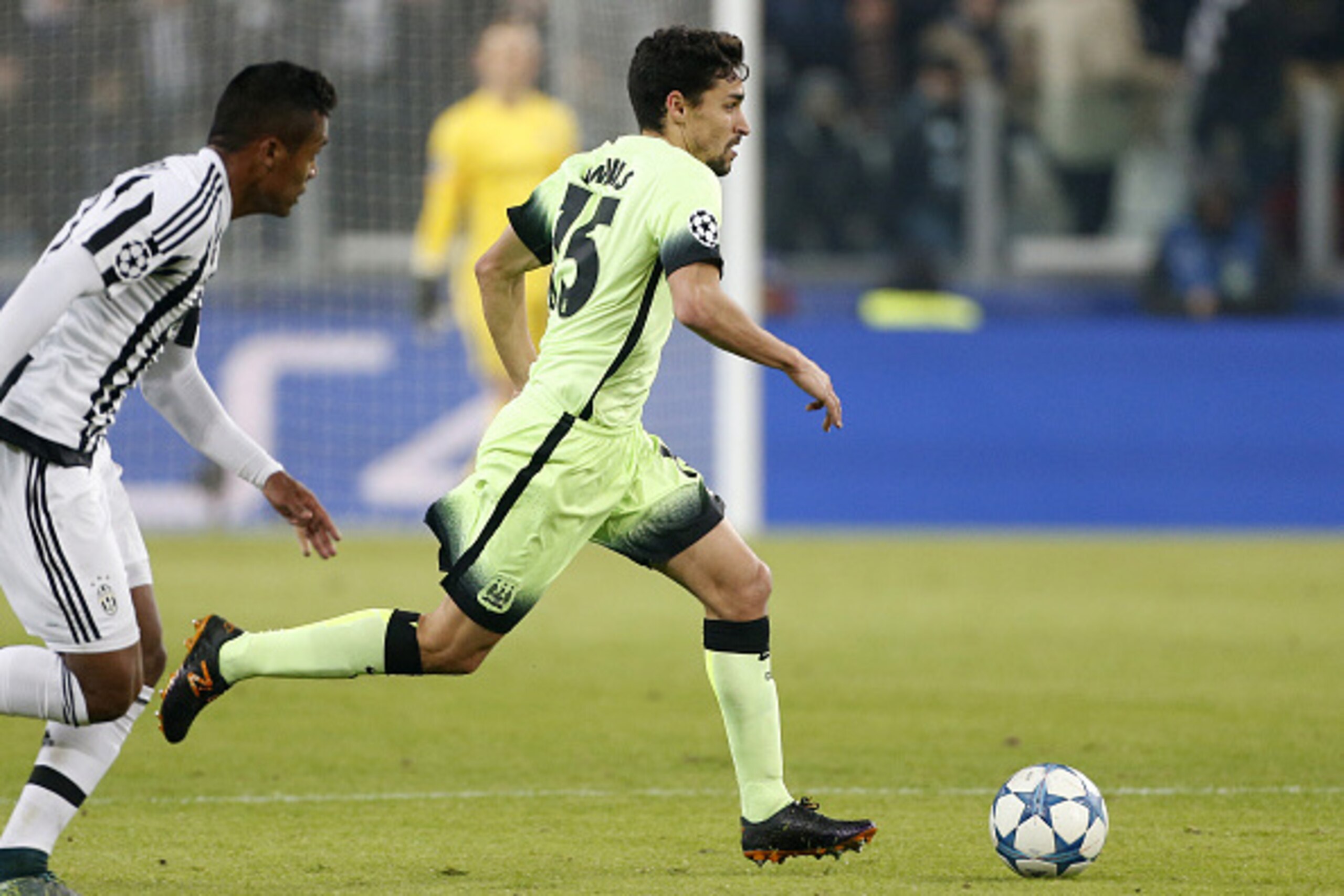 TURIN, ITALY - NOVEMBER 25: Jesus Navas of Manchester City in action during the UEFA Champions League match between Juventus Turin and Manchester City FC at Juventus Stadium on November 25, 2015 in Turin, Italy. (Photo by Jean Catuffe/Getty Images)