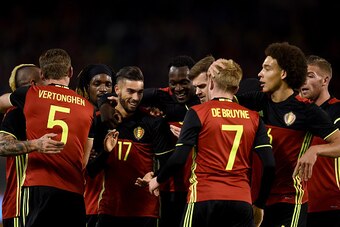 BRUSSELS, BELGIUM - NOVEMBER 13:  Jan Vertonghen of Belgium (C) celebrates after scoring the first goal during the international friendly match between Belgium and Italy at King Baudouin Stadium on November 13, 2015 in Brussels, Belgium.  (Photo by Claudi
