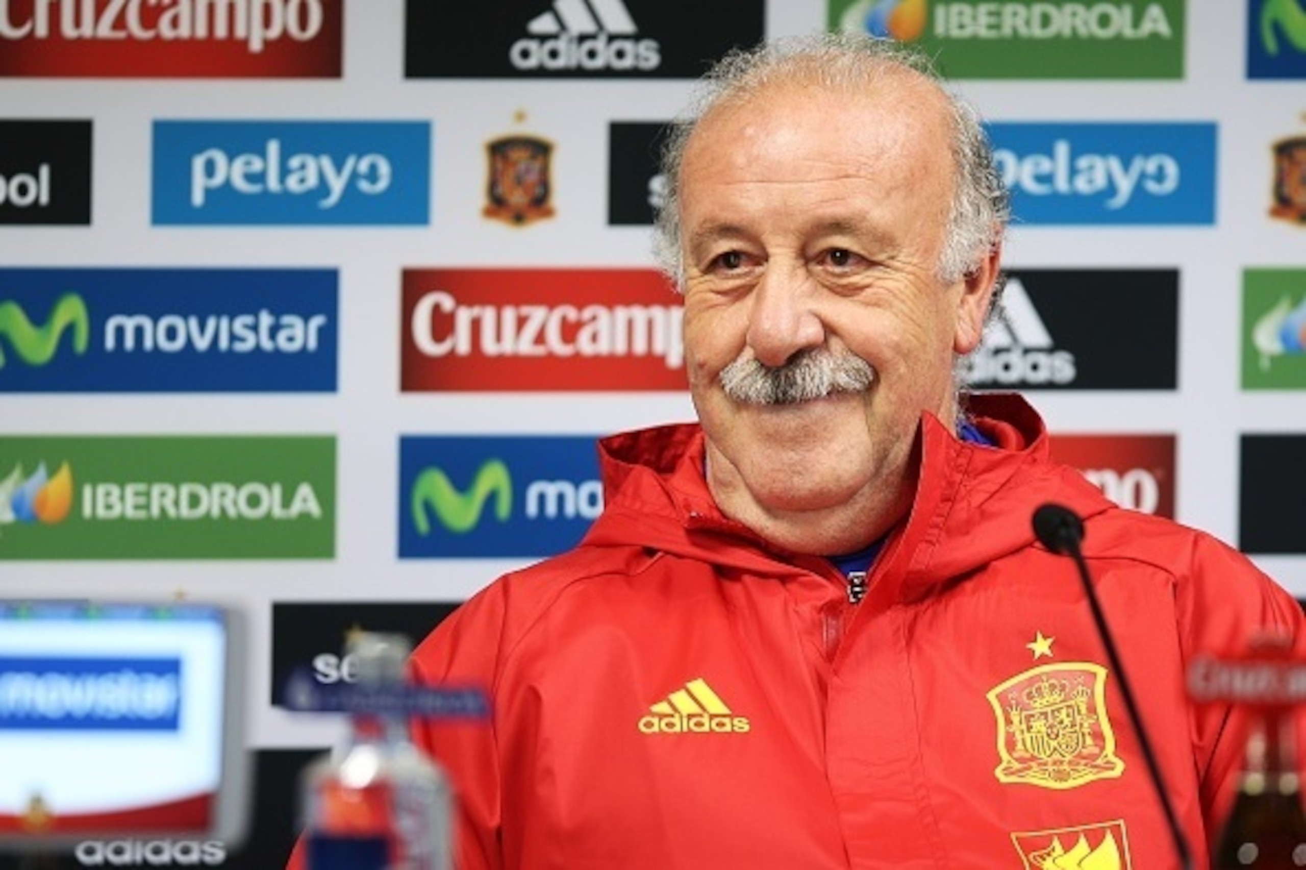 ---BELGIUM OUT---
Spain's head coach Vicente del Bosque looks on during a press conference held by the Spanish national football team on November 16, 2015 in Brussels, on the eve of the friendly football match Spain versus Belgium, in preparation for the 