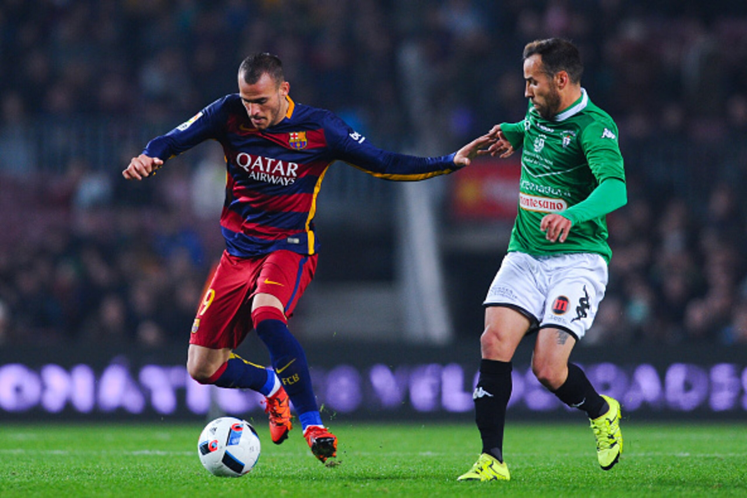 BARCELONA, SPAIN - DECEMBER 02: Sandro Ramirez of FC Barcelona competes for the ball with Moraga of Villanovense during the Copa del Rey Round of 32 second leg match betwen FC Barcelona and Villanovense on December 2, 2015 in Barcelona, Spain. (Photo by BARCELONA, SPAIN - DECEMBER 02: Sandro Ramirez of FC Barcelona competes for the ball with Moraga of Villanovense during the Copa del Rey Round of 32 second leg match betwen FC Barcelona and Villanovense on December 2, 2015 in Barcelona, Spain. (Photo by